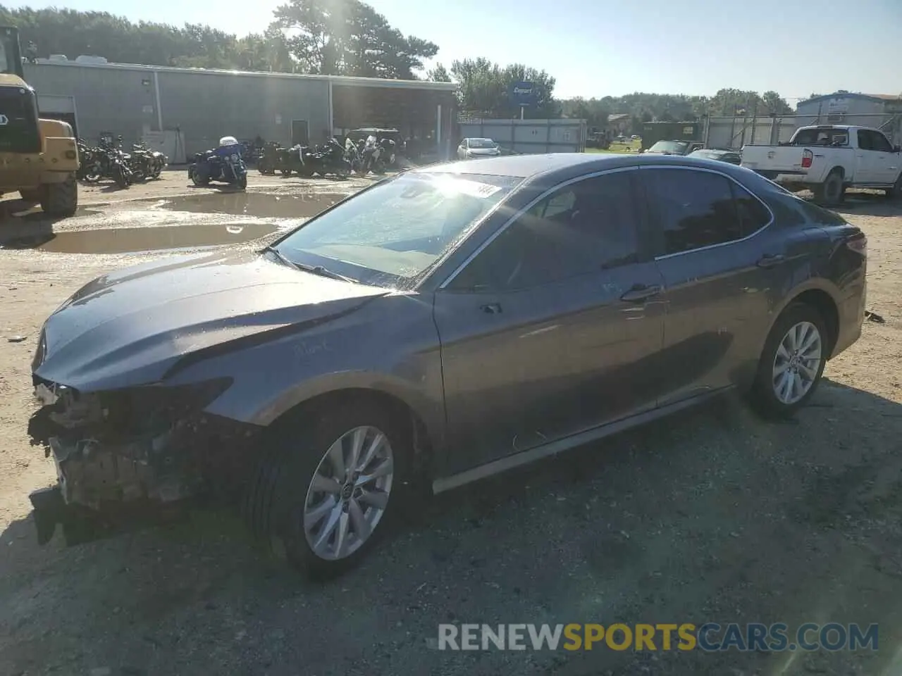1 Photograph of a damaged car 4T1C11AKXLU510400 TOYOTA CAMRY 2020