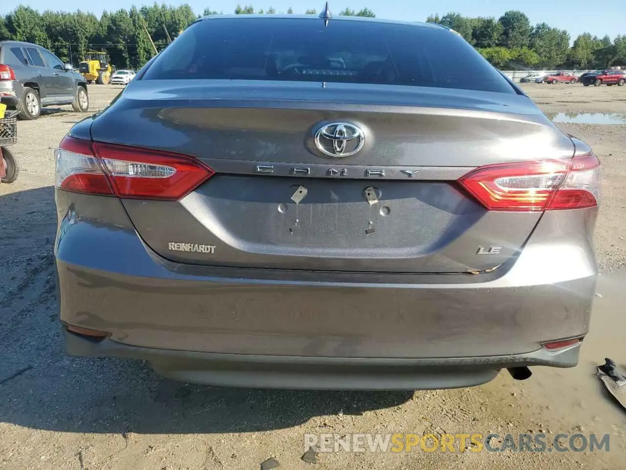 6 Photograph of a damaged car 4T1C11AKXLU510400 TOYOTA CAMRY 2020