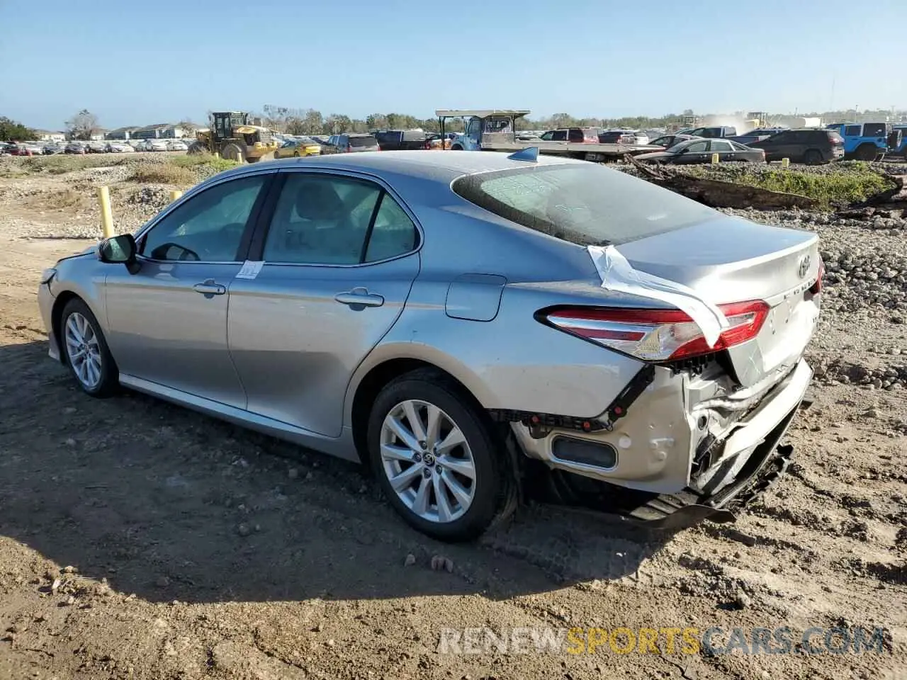 2 Photograph of a damaged car 4T1C11AKXLU511045 TOYOTA CAMRY 2020