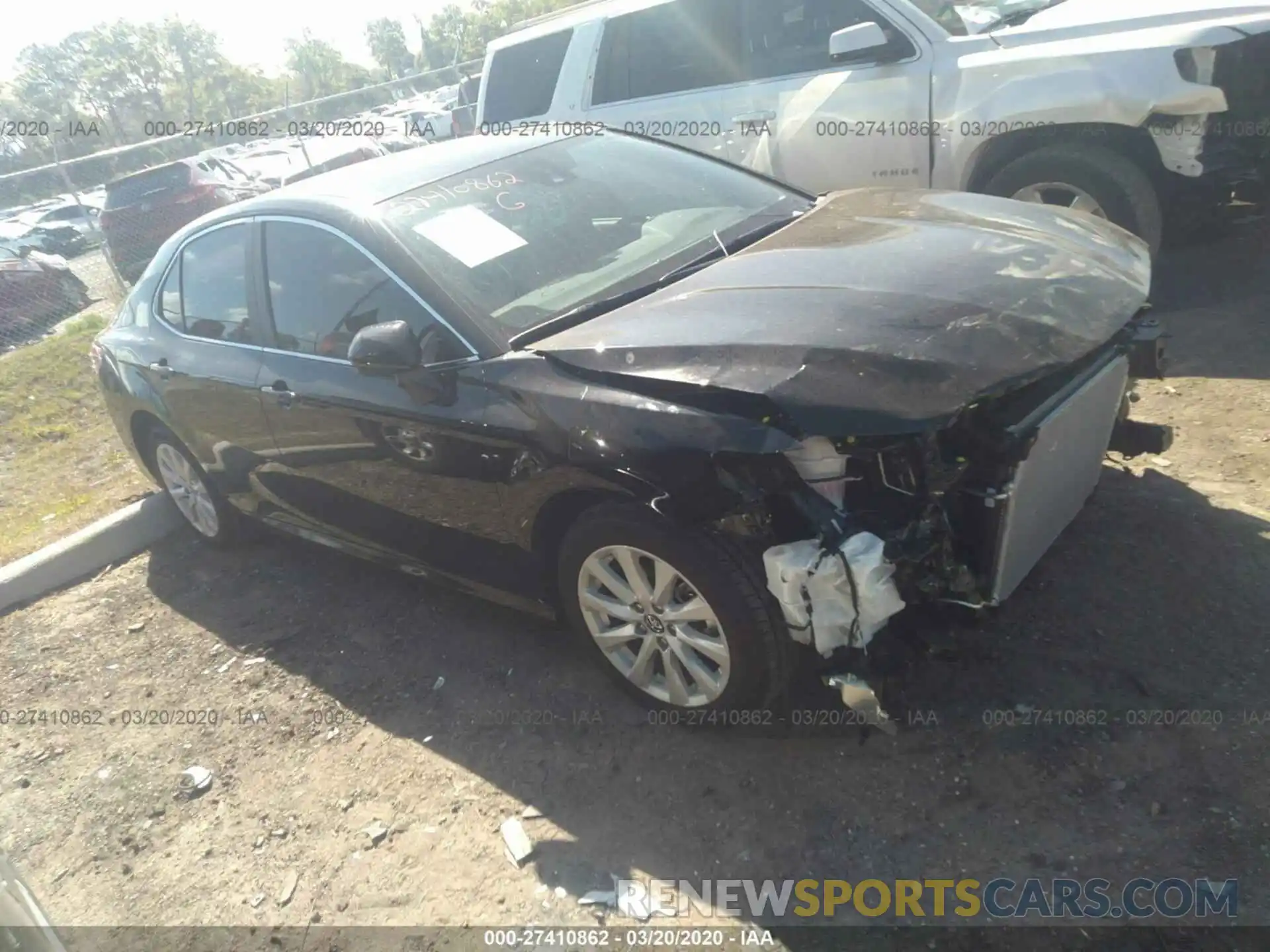 1 Photograph of a damaged car 4T1C11AKXLU863963 TOYOTA CAMRY 2020