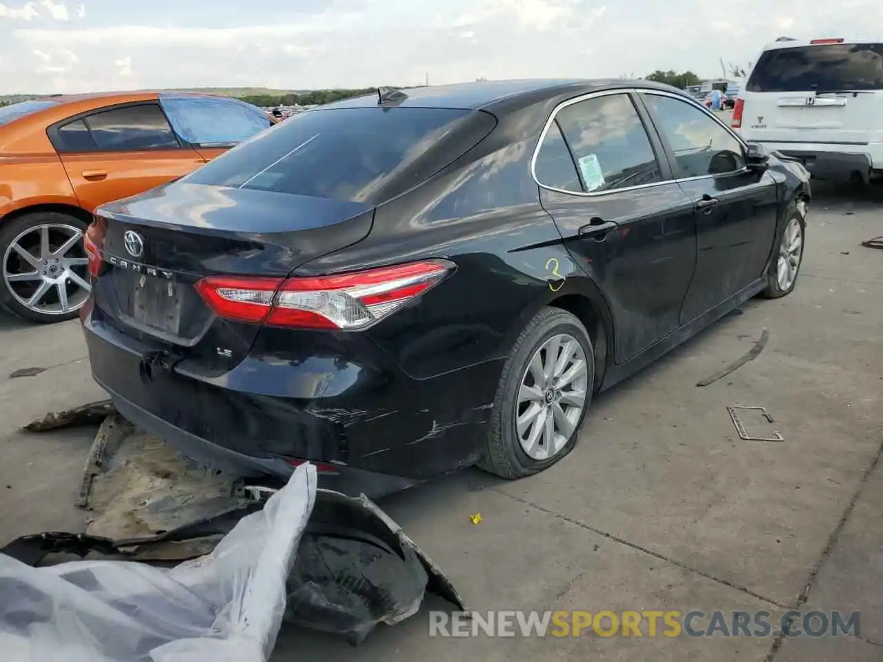 4 Photograph of a damaged car 4T1C11AKXLU874204 TOYOTA CAMRY 2020