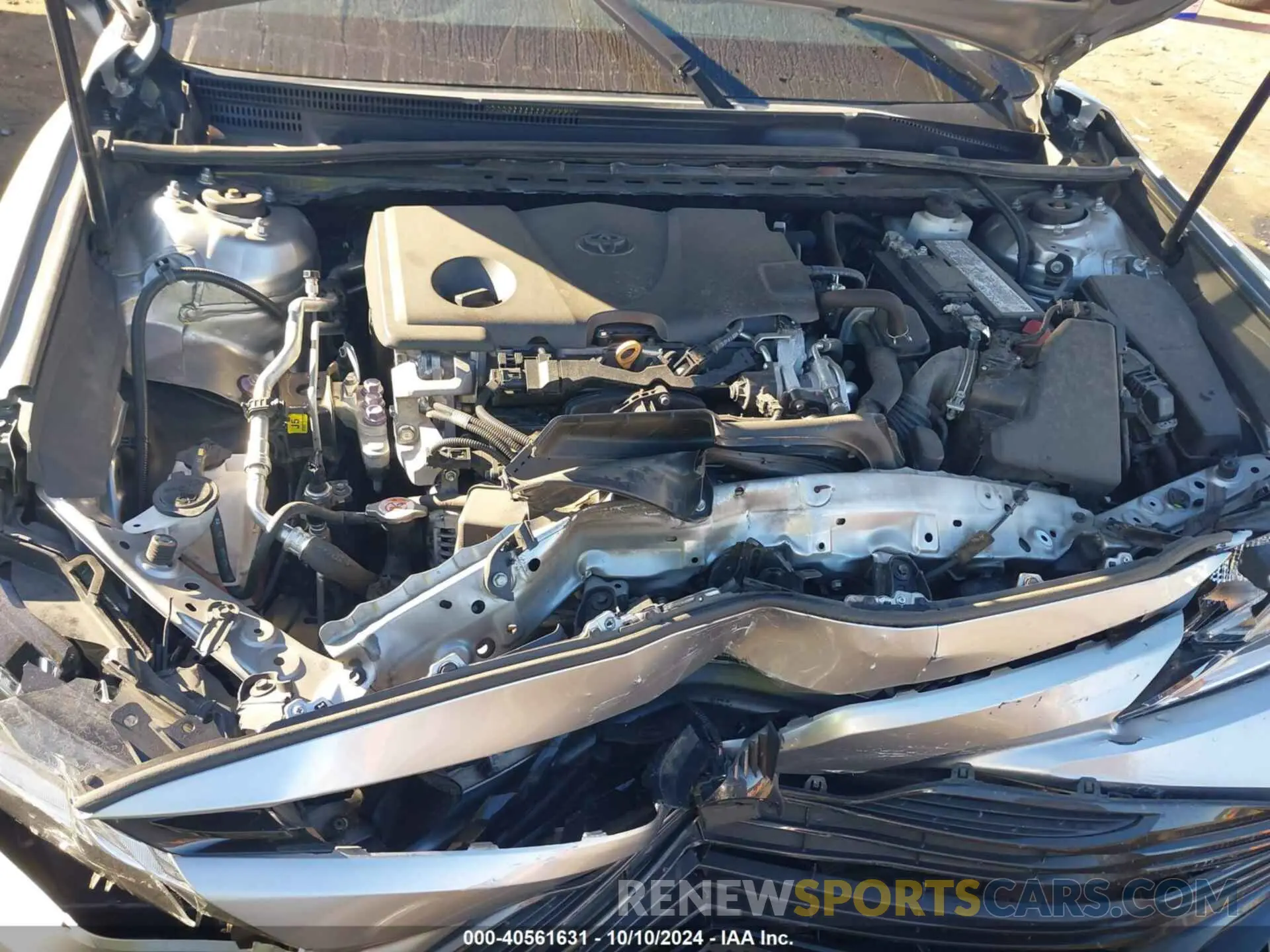 10 Photograph of a damaged car 4T1C11AKXLU877815 TOYOTA CAMRY 2020