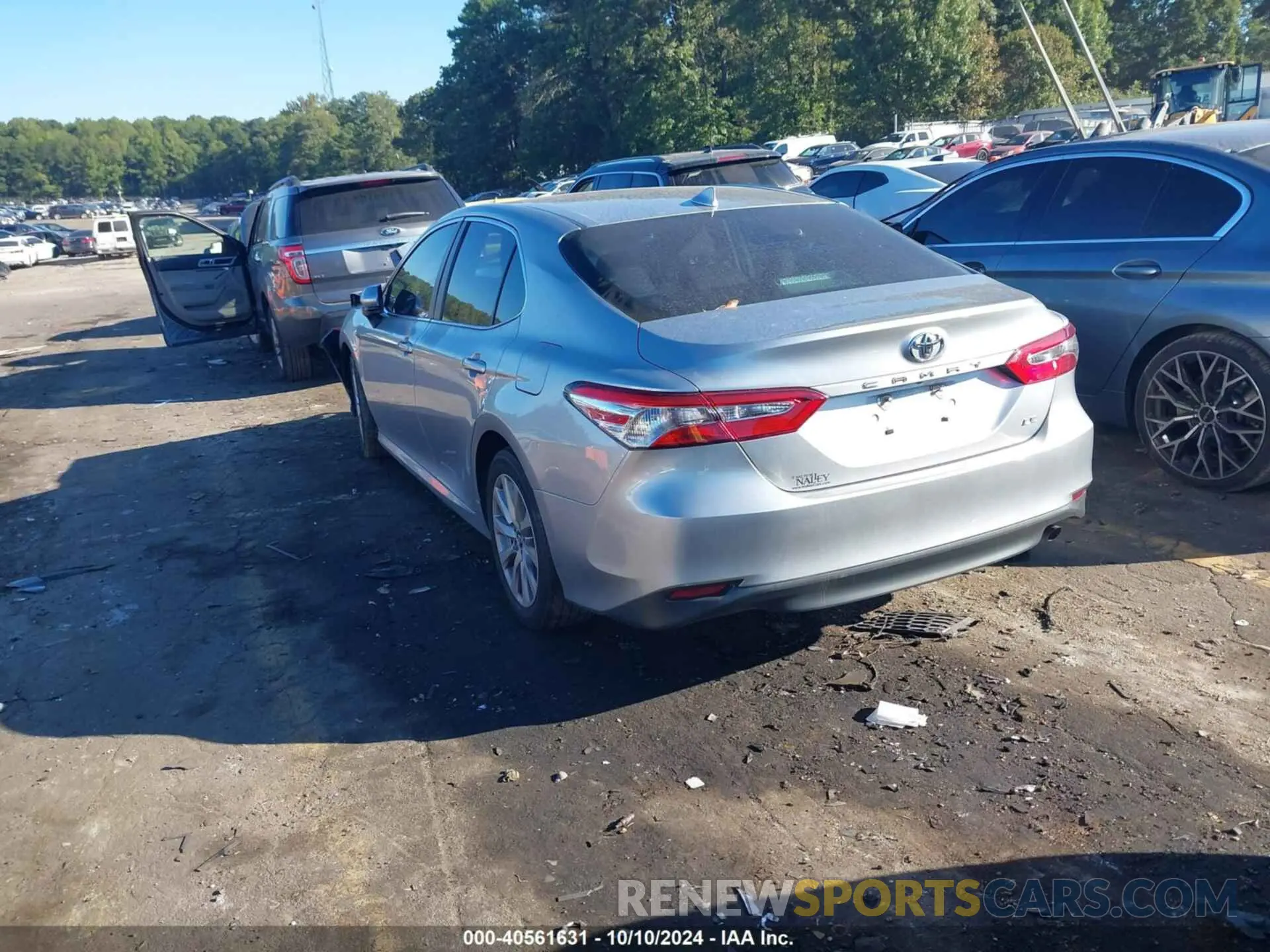 3 Photograph of a damaged car 4T1C11AKXLU877815 TOYOTA CAMRY 2020