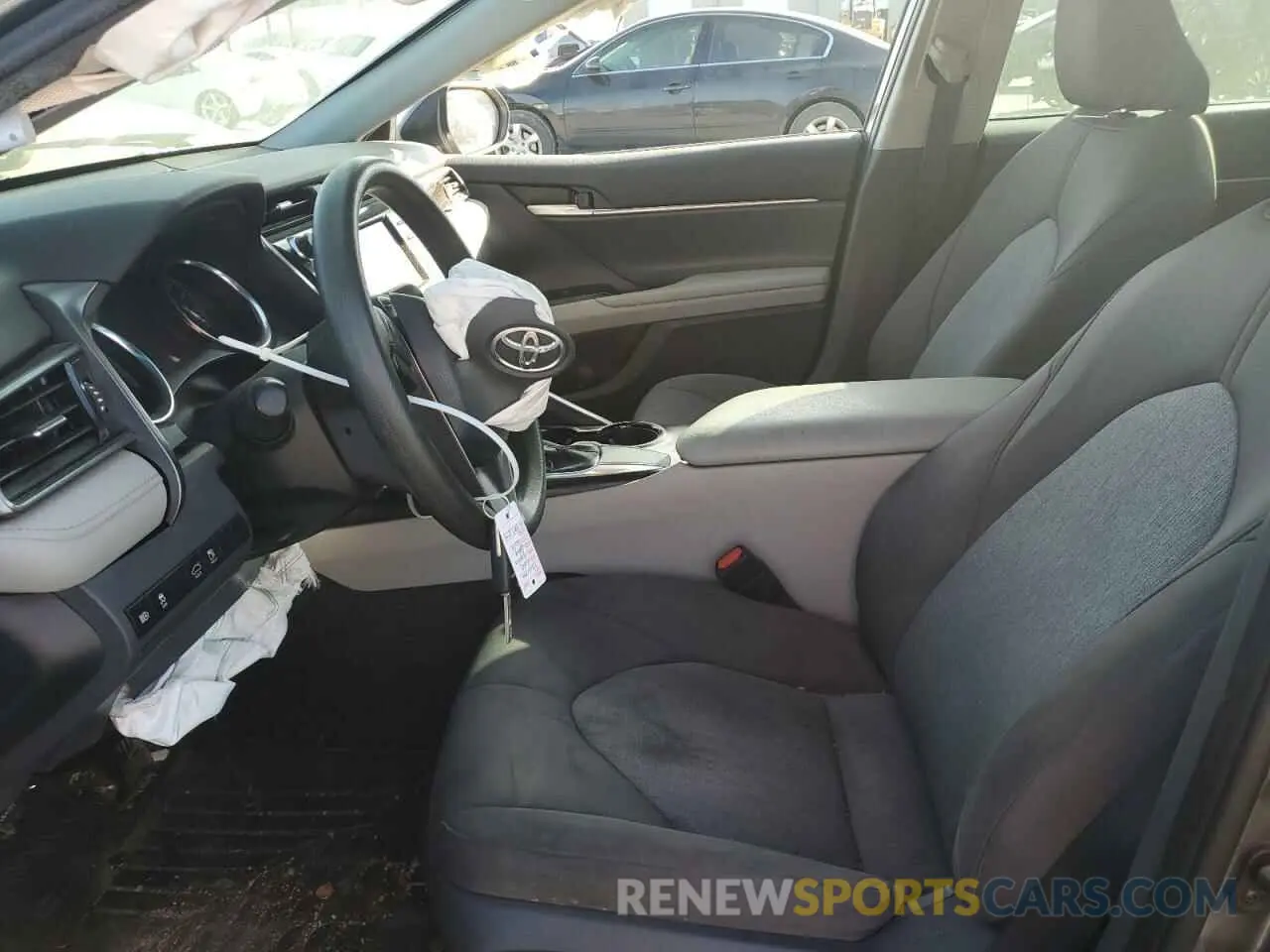 7 Photograph of a damaged car 4T1C11AKXLU881279 TOYOTA CAMRY 2020