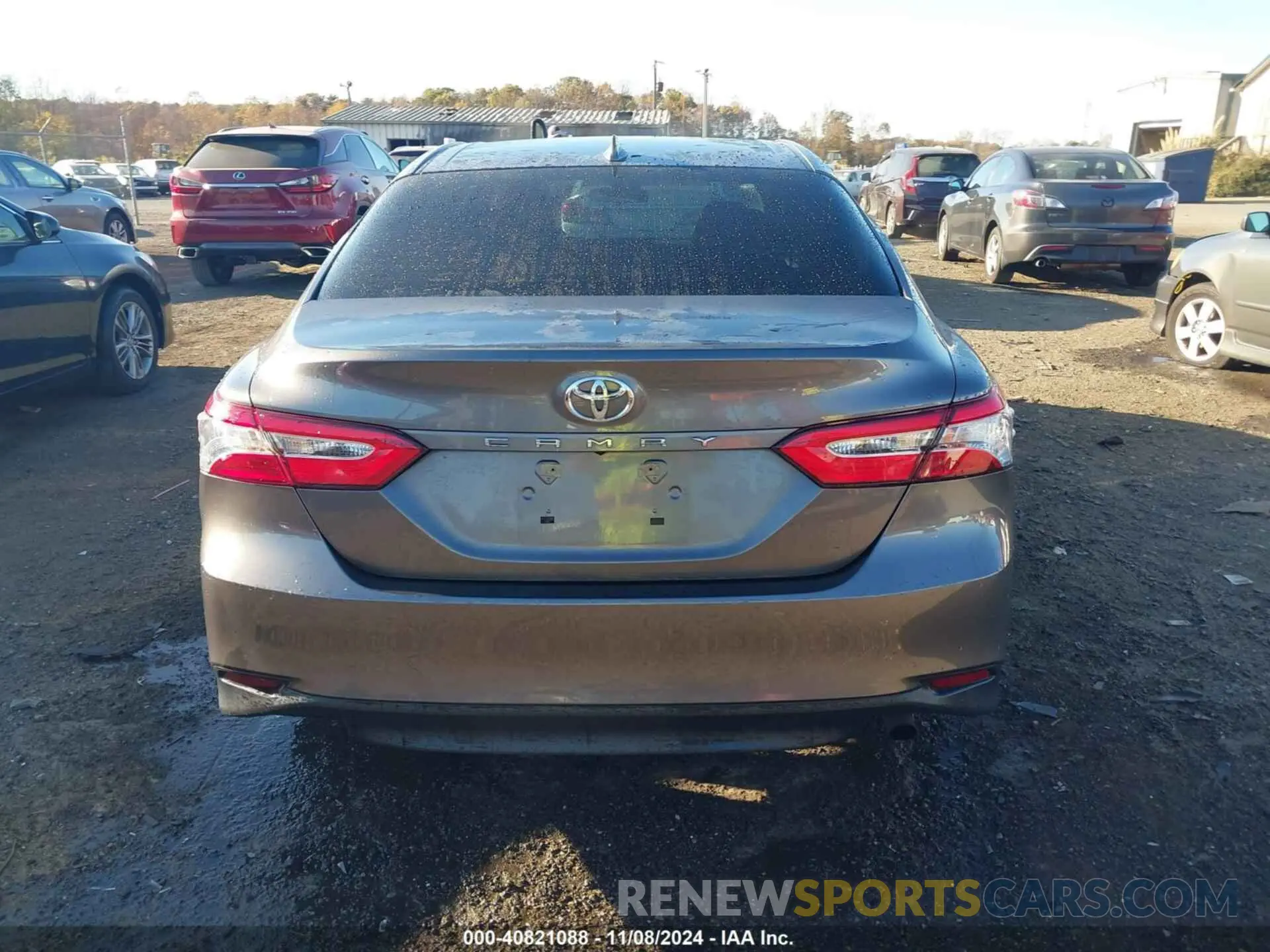 16 Photograph of a damaged car 4T1C11AKXLU884764 TOYOTA CAMRY 2020