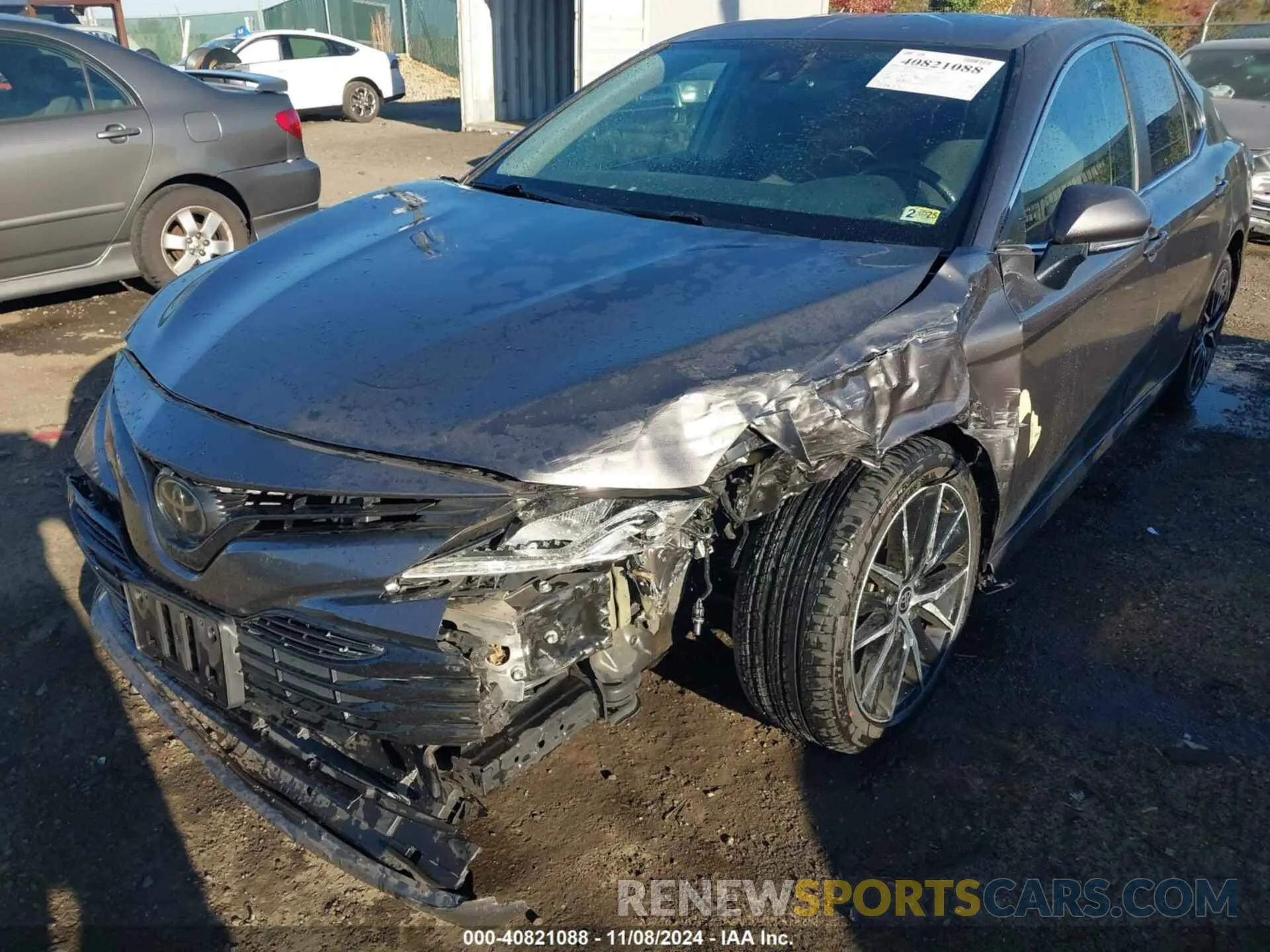 6 Photograph of a damaged car 4T1C11AKXLU884764 TOYOTA CAMRY 2020