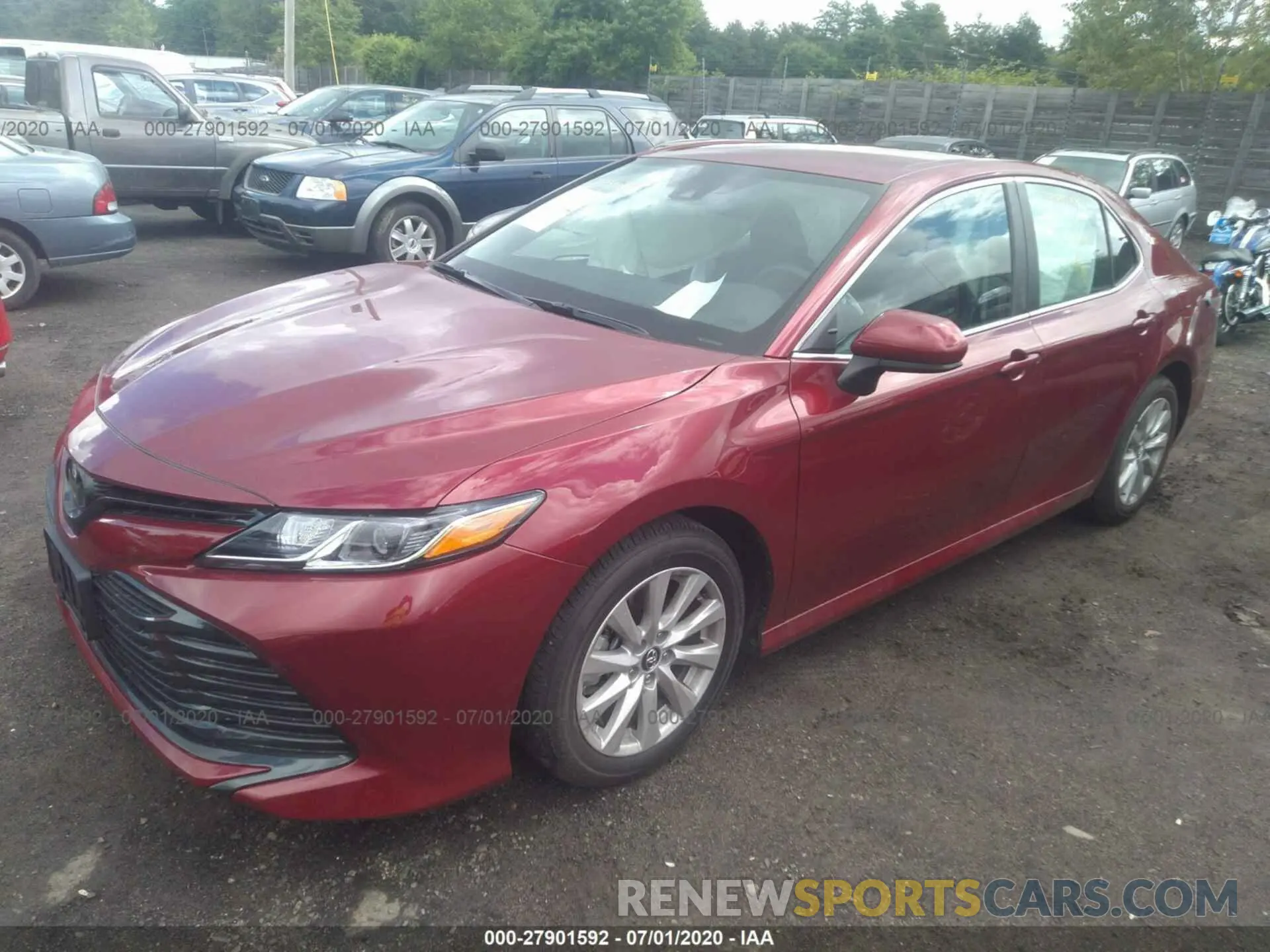 2 Photograph of a damaged car 4T1C11AKXLU901952 TOYOTA CAMRY 2020