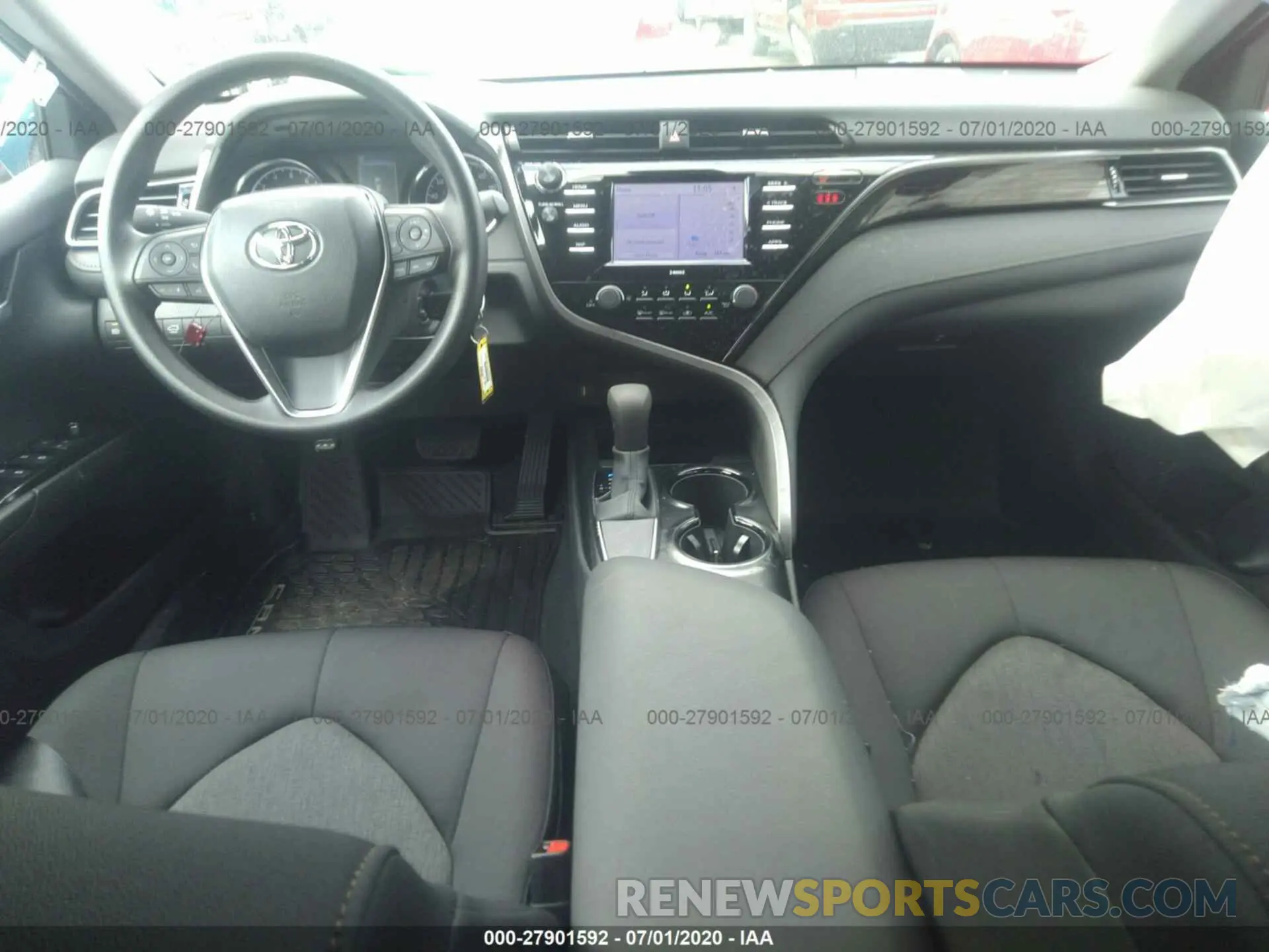 5 Photograph of a damaged car 4T1C11AKXLU901952 TOYOTA CAMRY 2020
