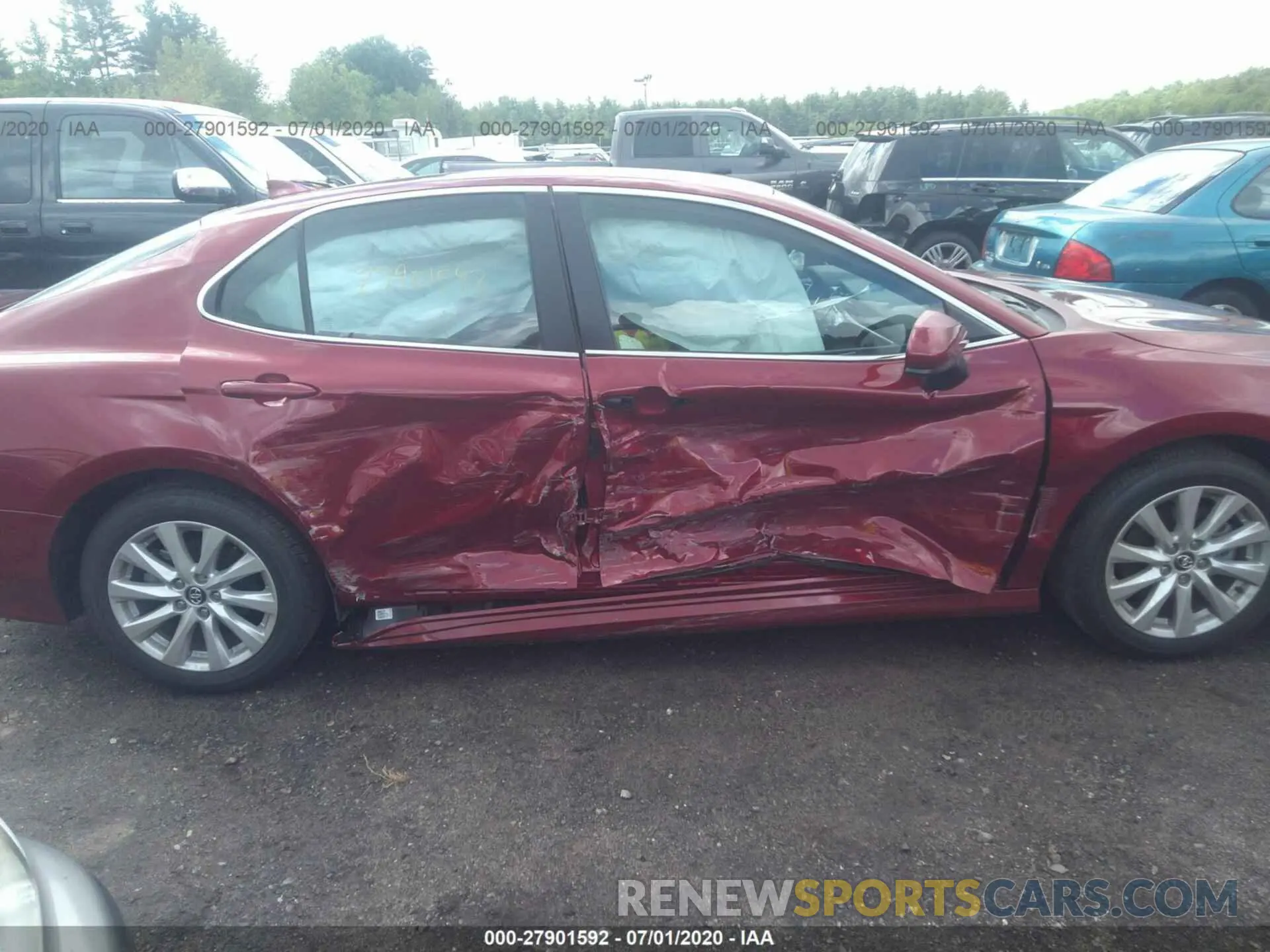 6 Photograph of a damaged car 4T1C11AKXLU901952 TOYOTA CAMRY 2020