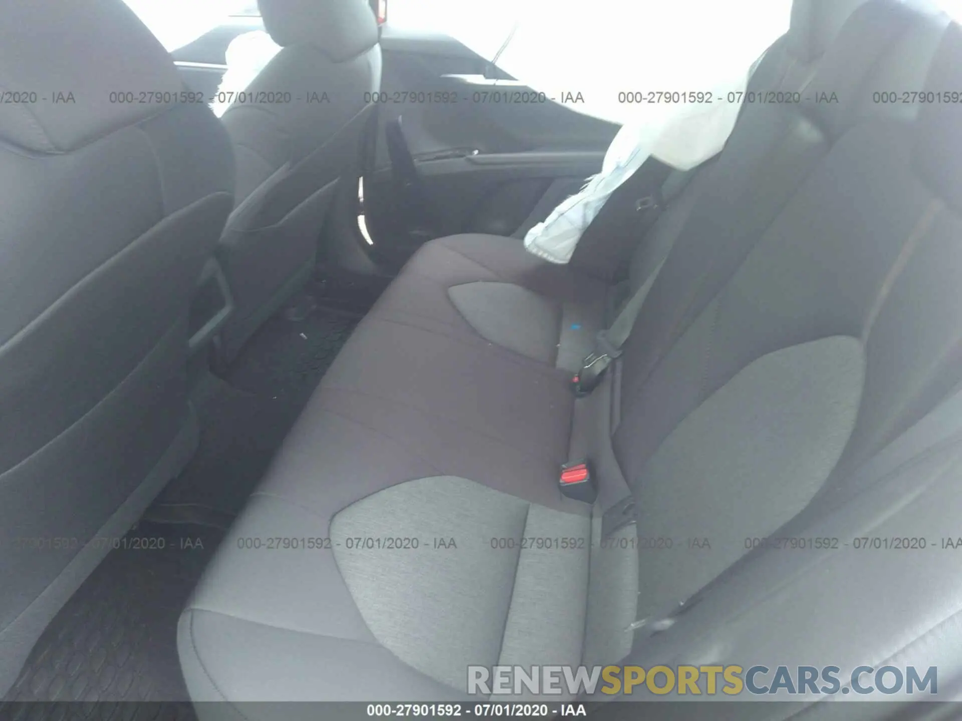 8 Photograph of a damaged car 4T1C11AKXLU901952 TOYOTA CAMRY 2020