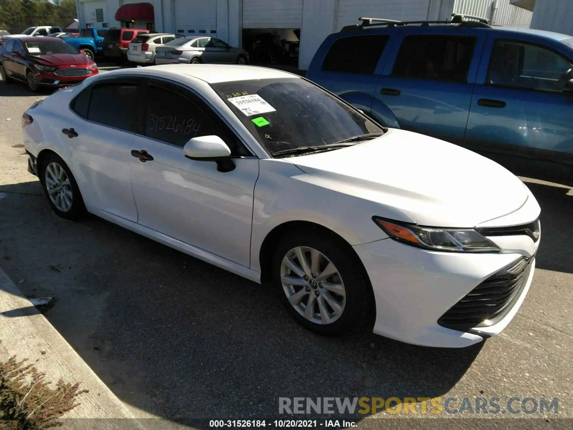 1 Photograph of a damaged car 4T1C11AKXLU904558 TOYOTA CAMRY 2020