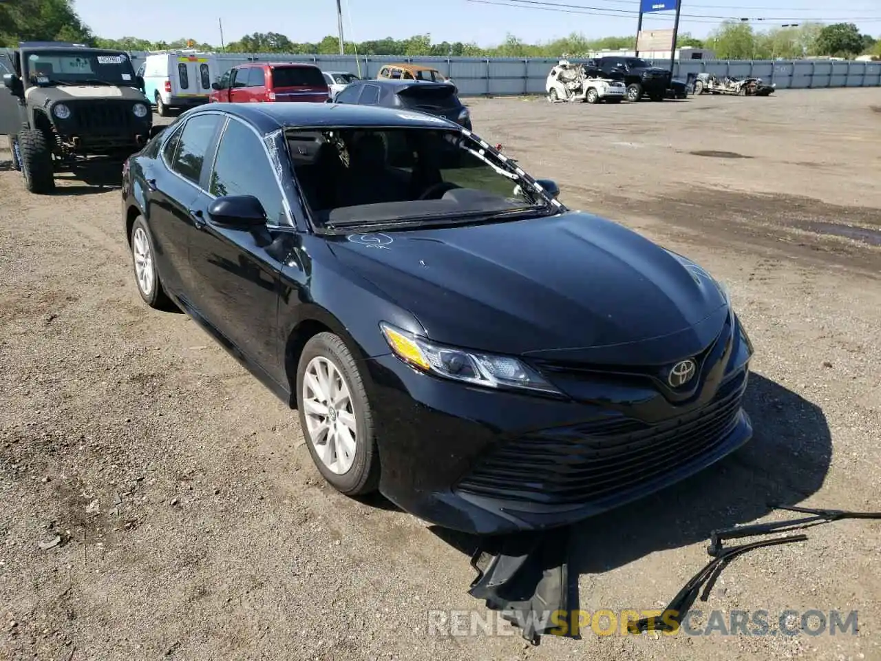 1 Photograph of a damaged car 4T1C11AKXLU918511 TOYOTA CAMRY 2020