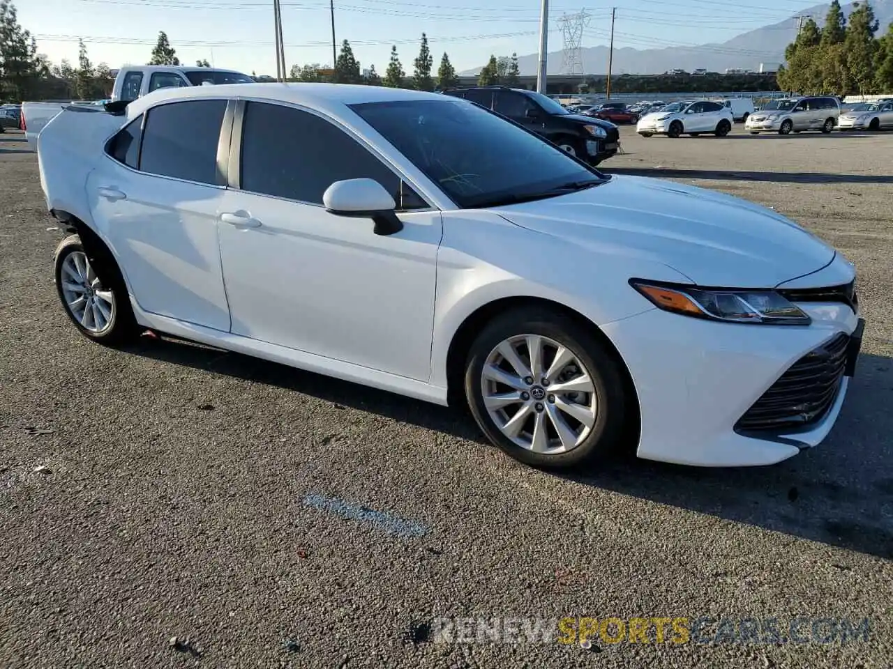 4 Photograph of a damaged car 4T1C11AKXLU922137 TOYOTA CAMRY 2020