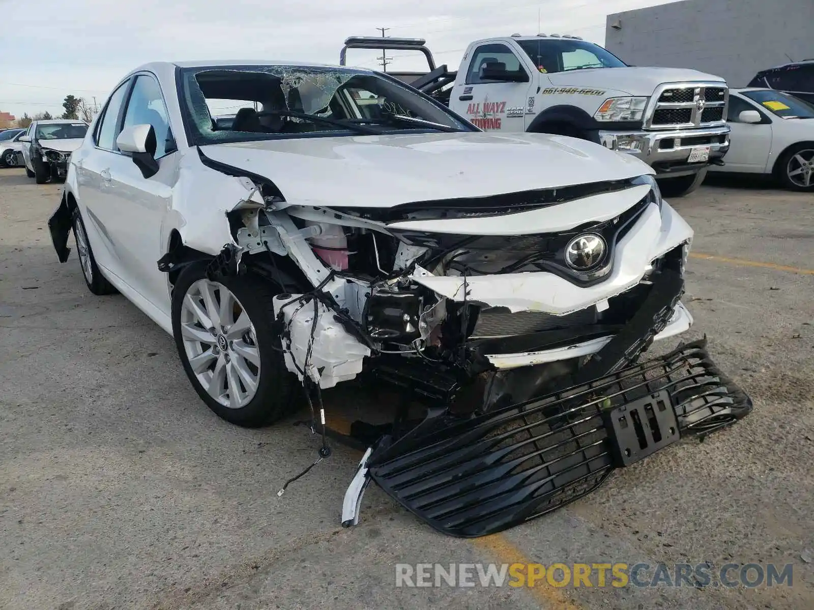 9 Photograph of a damaged car 4T1C11AKXLU922140 TOYOTA CAMRY 2020