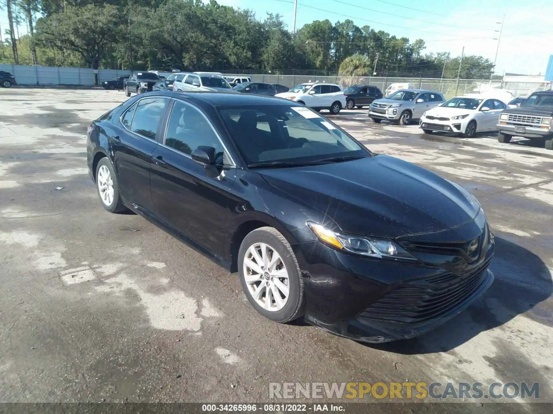 1 Photograph of a damaged car 4T1C11AKXLU927029 TOYOTA CAMRY 2020