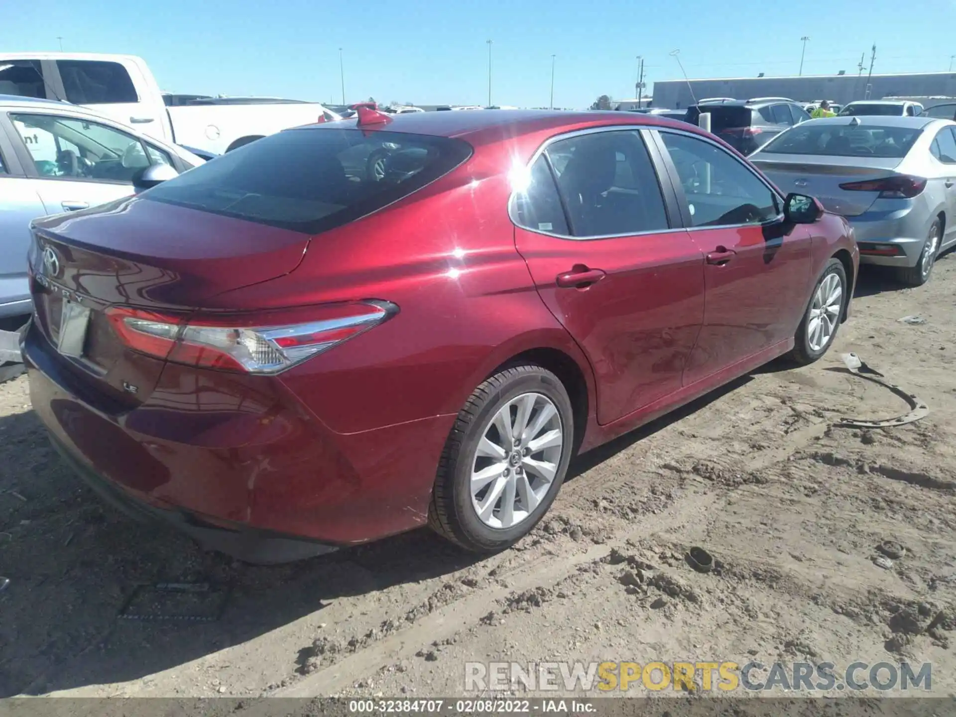 4 Photograph of a damaged car 4T1C11AKXLU941514 TOYOTA CAMRY 2020