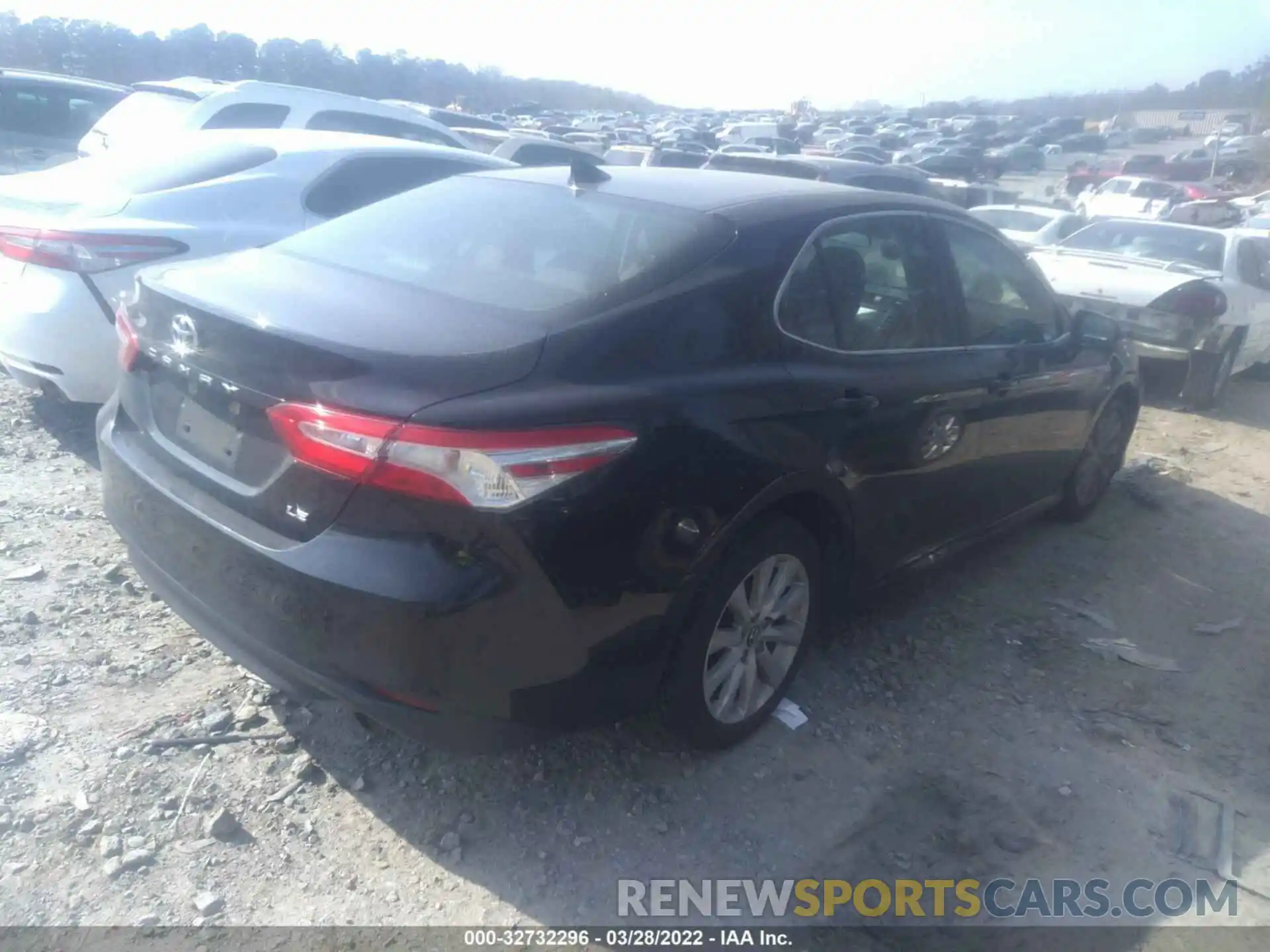 4 Photograph of a damaged car 4T1C11AKXLU941562 TOYOTA CAMRY 2020