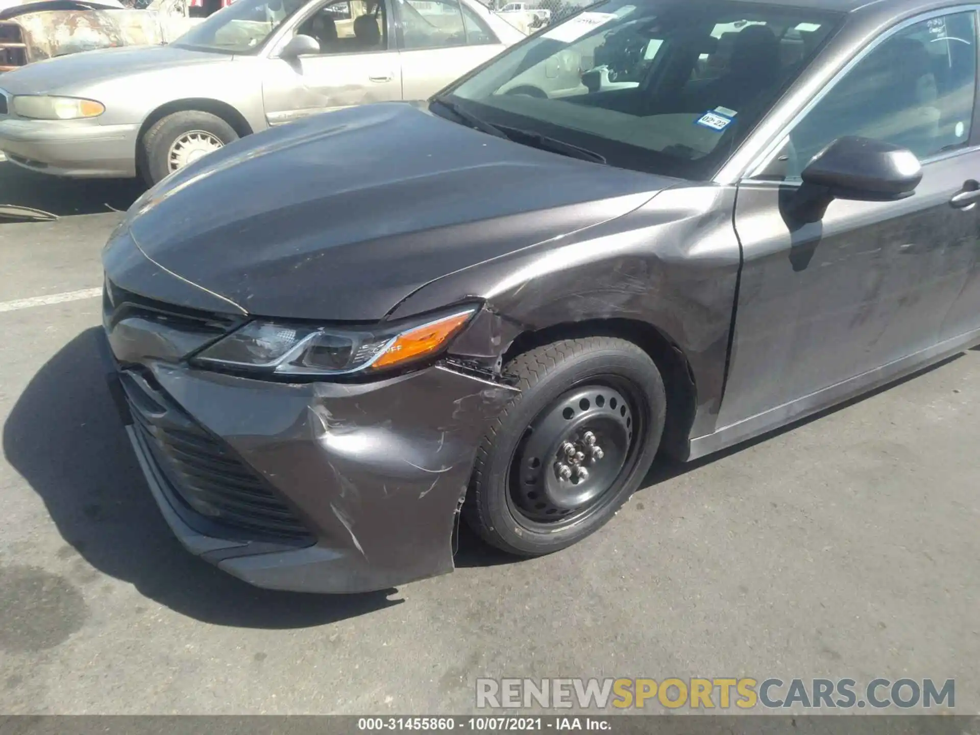 6 Photograph of a damaged car 4T1C11AKXLU942999 TOYOTA CAMRY 2020