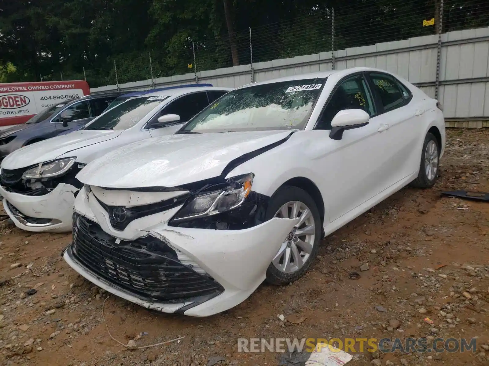 2 Photograph of a damaged car 4T1C11AKXLU945515 TOYOTA CAMRY 2020