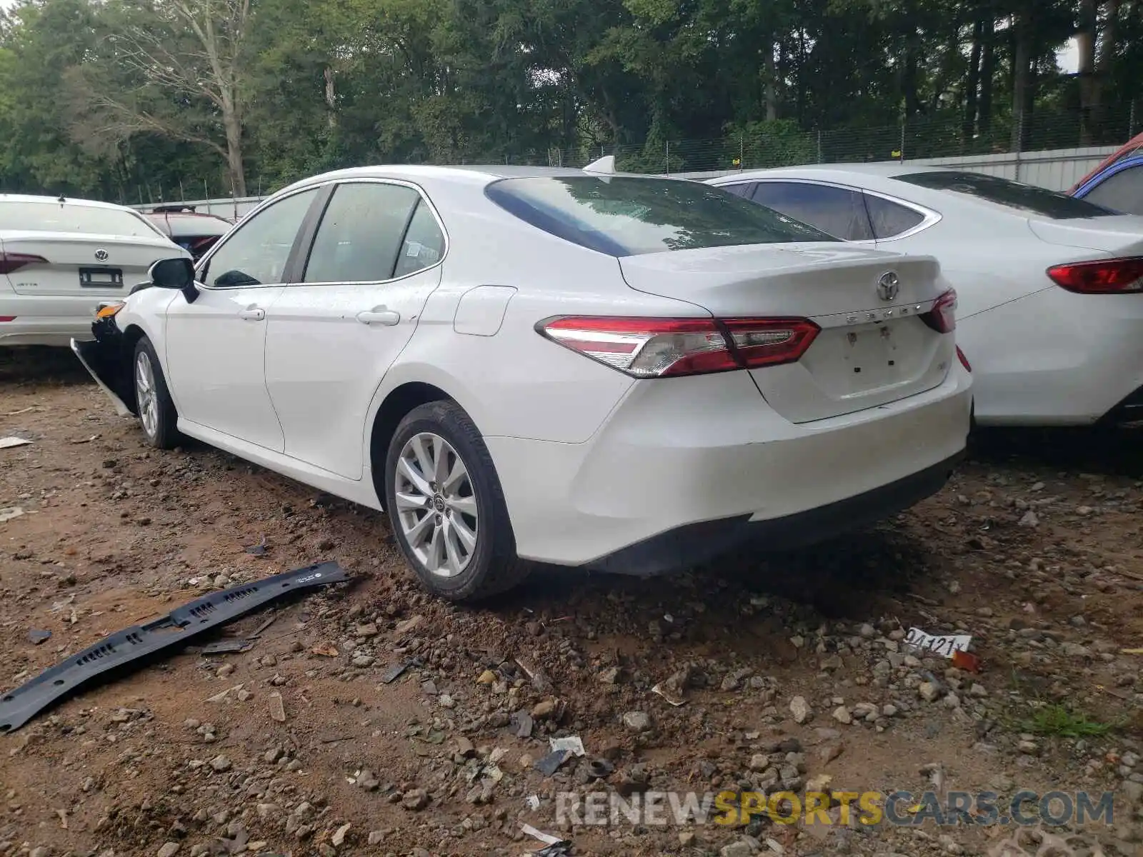 3 Photograph of a damaged car 4T1C11AKXLU945515 TOYOTA CAMRY 2020