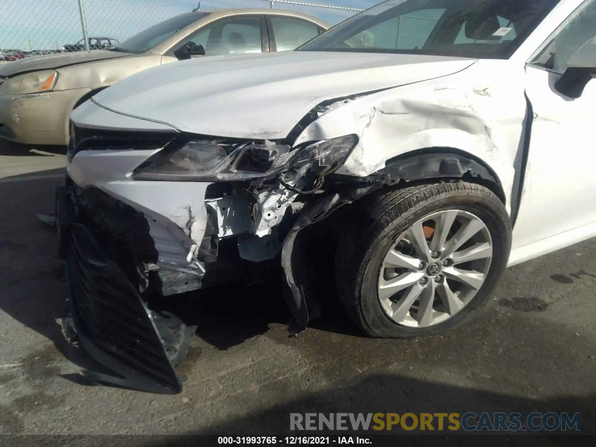 6 Photograph of a damaged car 4T1C11AKXLU946793 TOYOTA CAMRY 2020