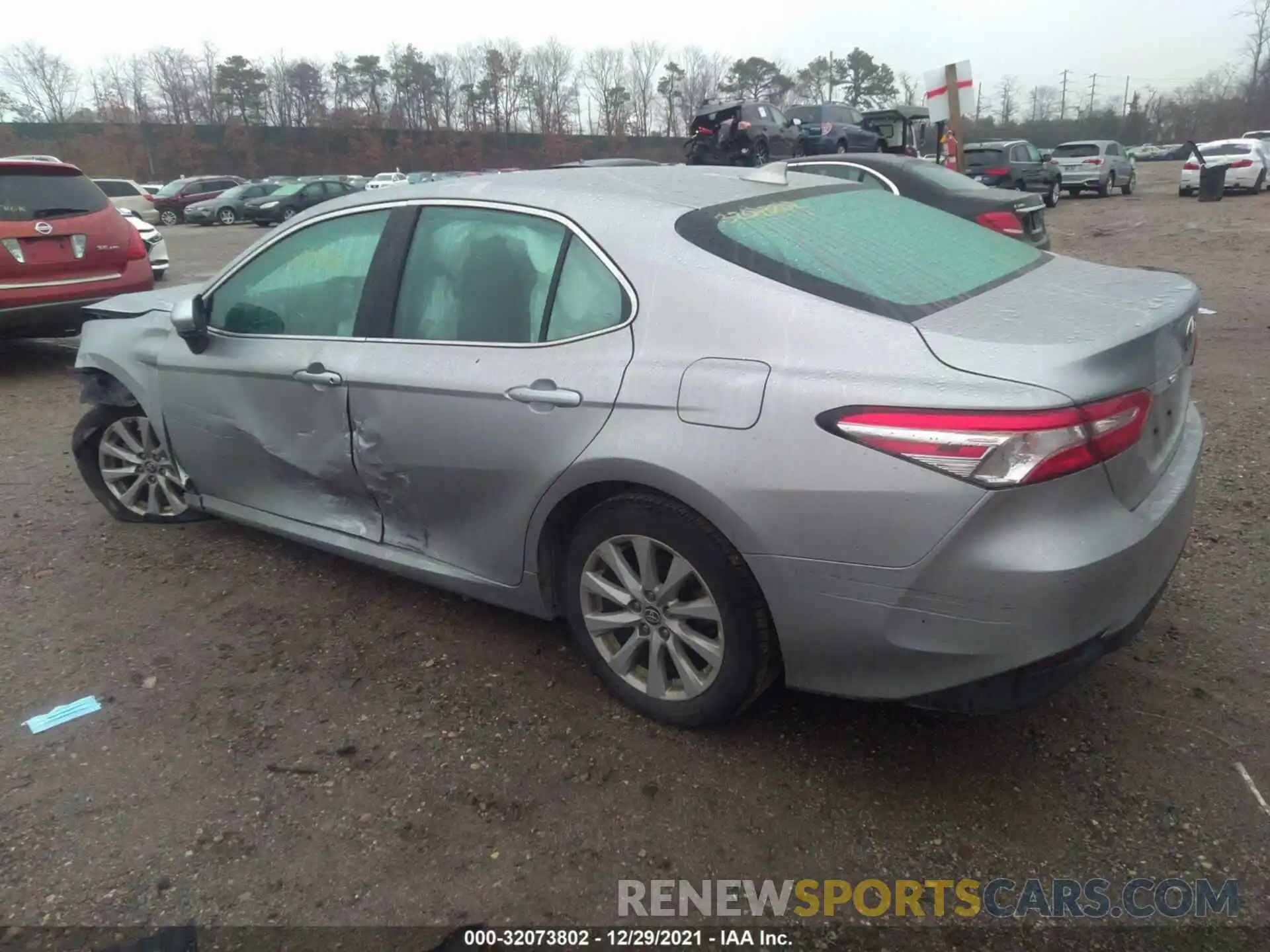 3 Photograph of a damaged car 4T1C11AKXLU980961 TOYOTA CAMRY 2020