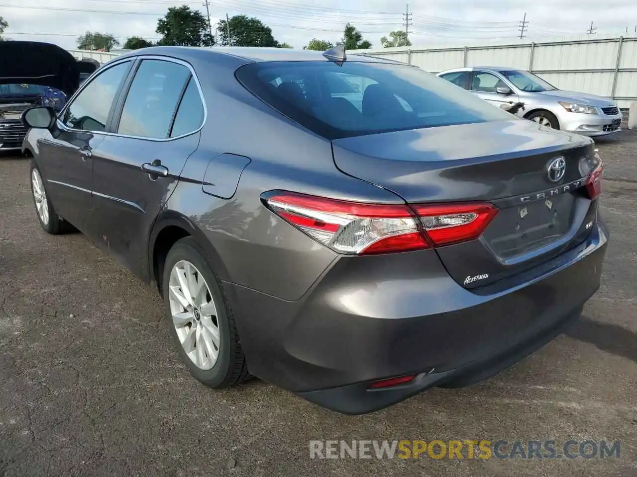 3 Photograph of a damaged car 4T1C11AKXLU984038 TOYOTA CAMRY 2020