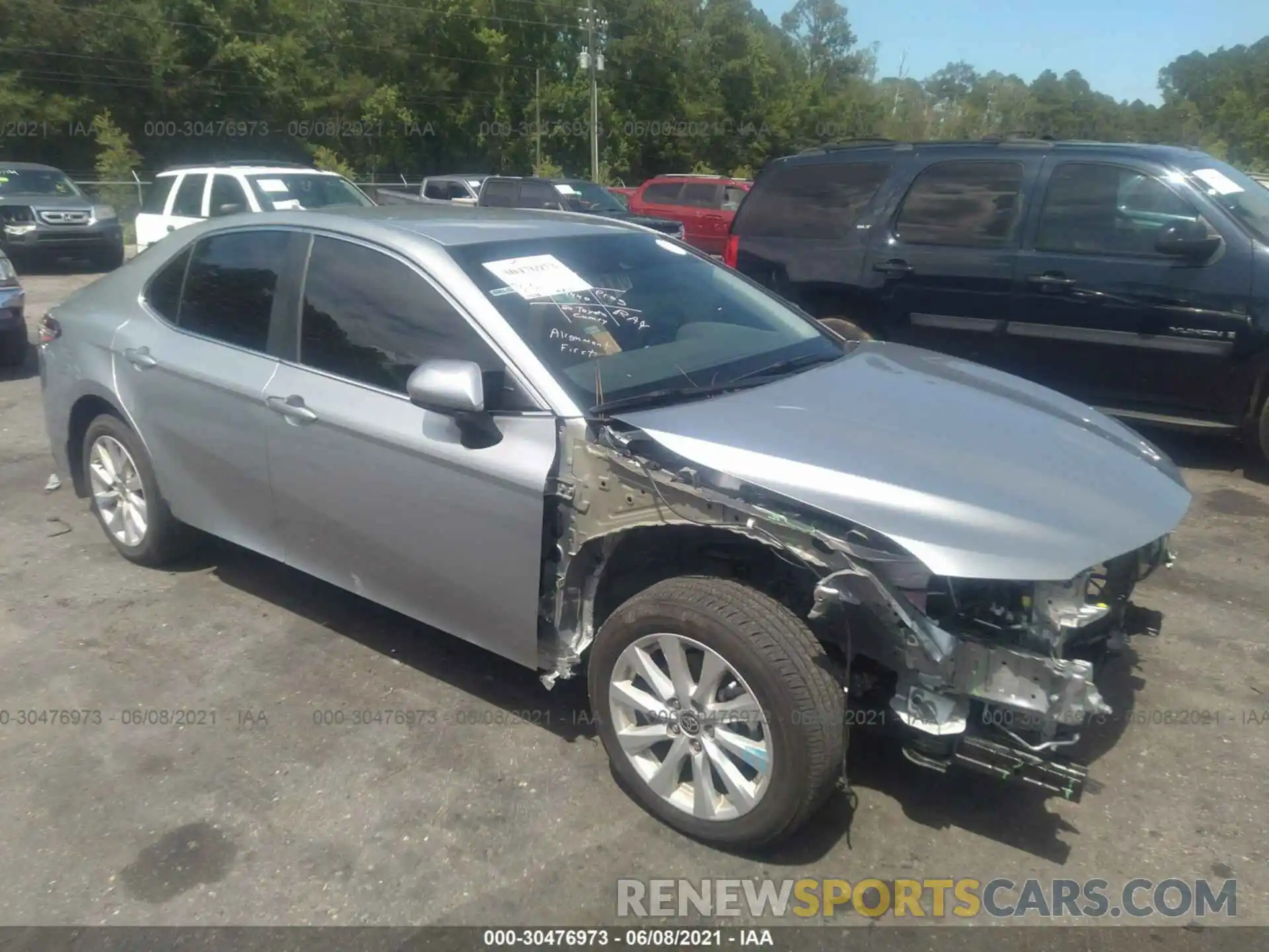 1 Photograph of a damaged car 4T1C11AKXLU994343 TOYOTA CAMRY 2020