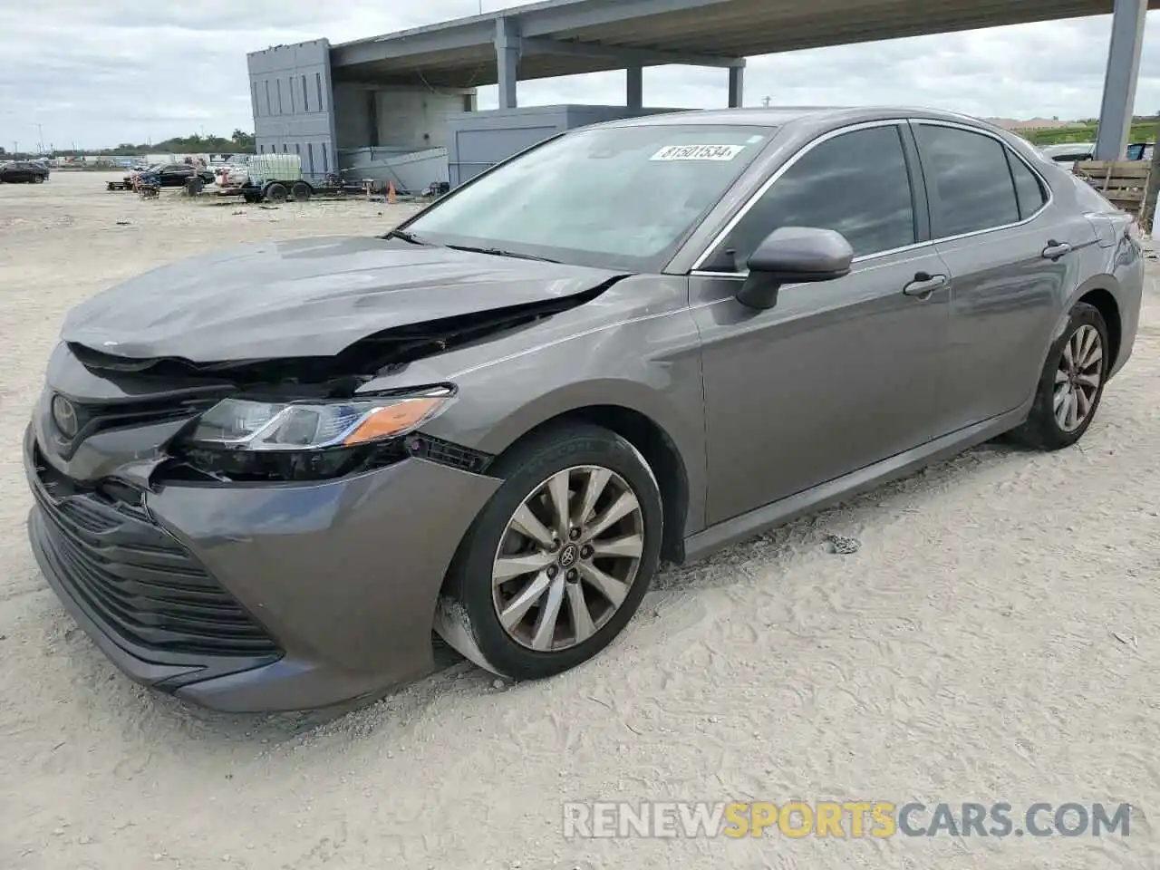 1 Photograph of a damaged car 4T1C11AKXLU995122 TOYOTA CAMRY 2020