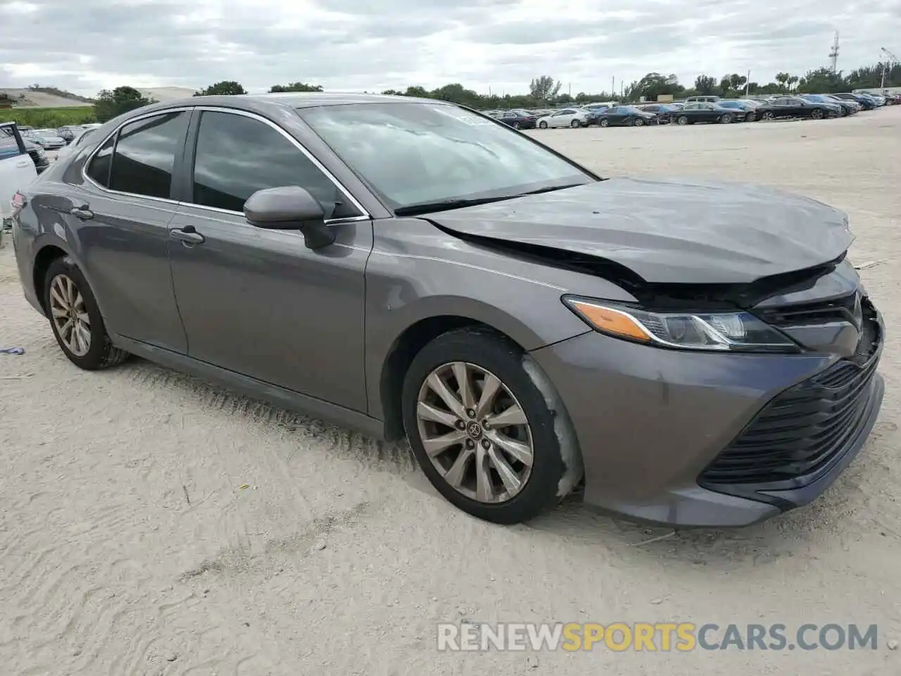 4 Photograph of a damaged car 4T1C11AKXLU995122 TOYOTA CAMRY 2020