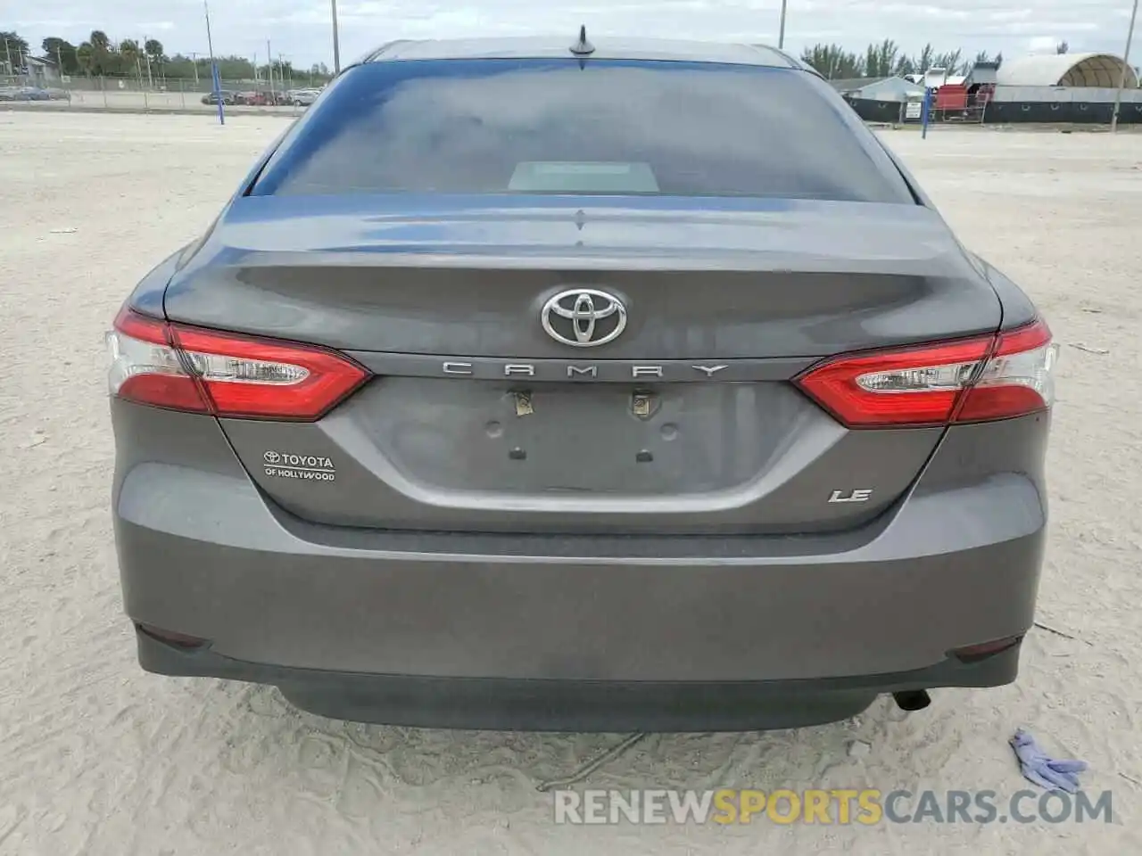 6 Photograph of a damaged car 4T1C11AKXLU995122 TOYOTA CAMRY 2020