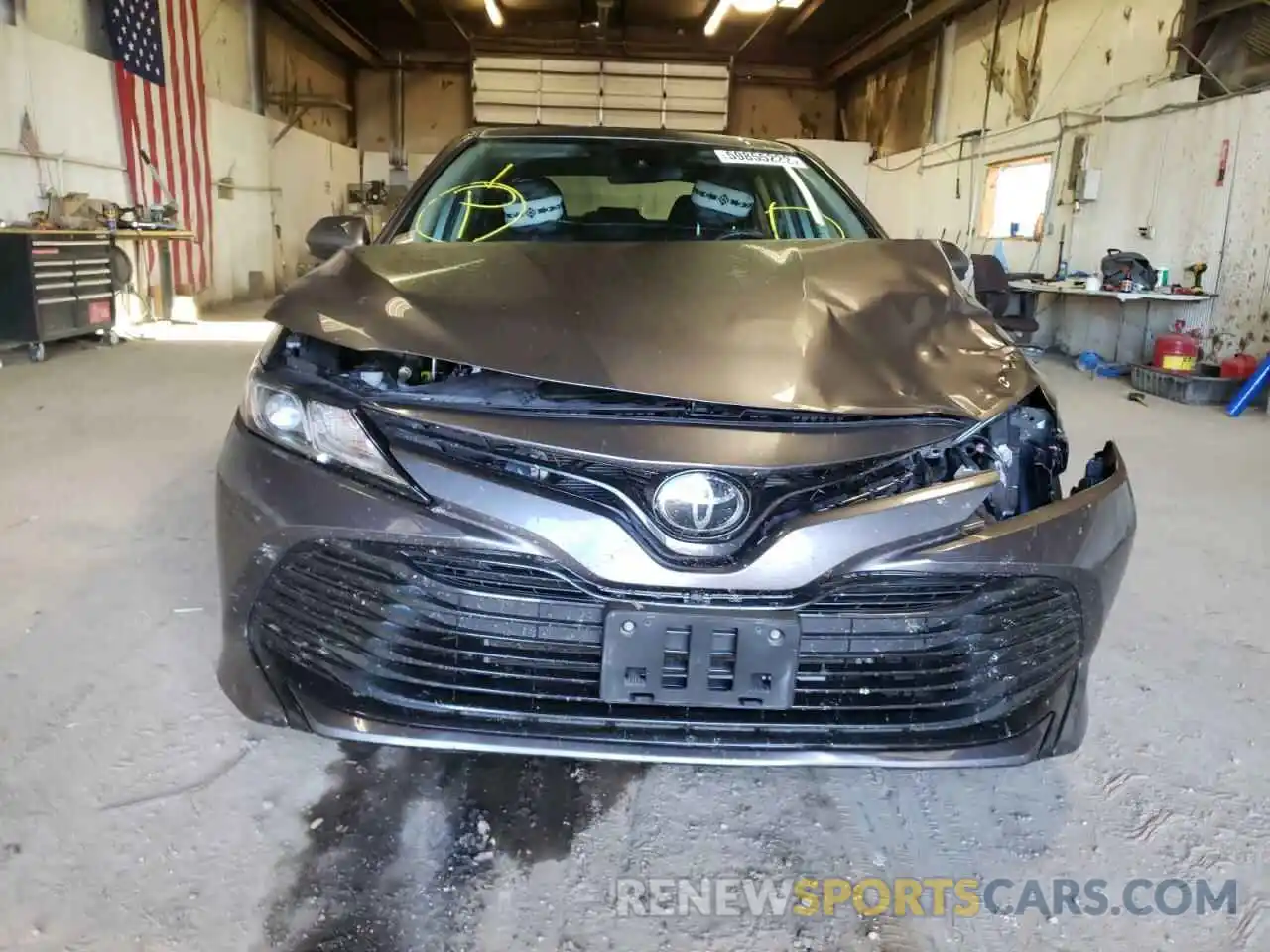 9 Photograph of a damaged car 4T1C11BK1LU011340 TOYOTA CAMRY 2020