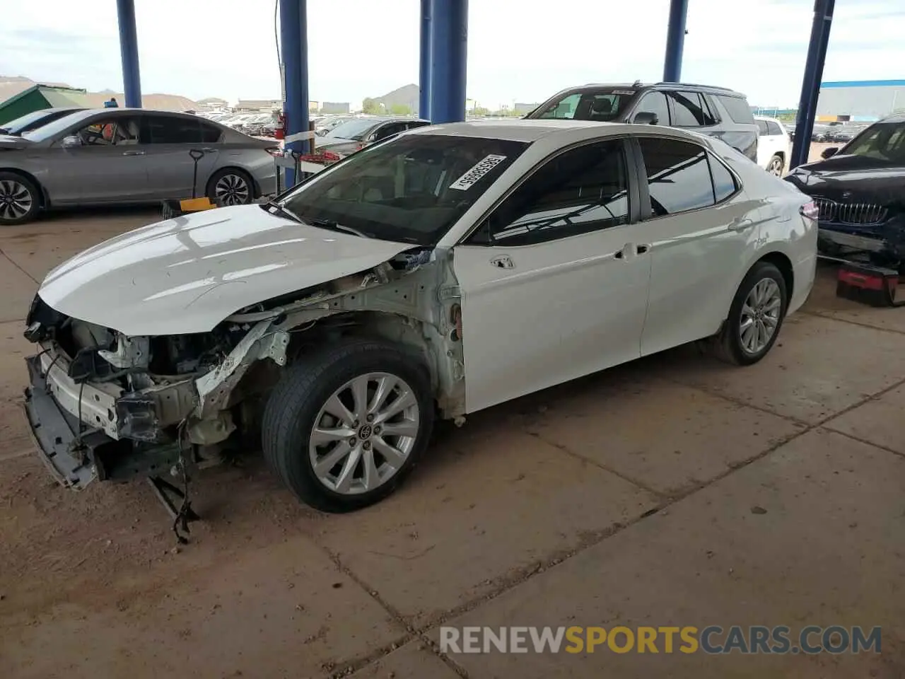 1 Photograph of a damaged car 4T1C11BK2LU005899 TOYOTA CAMRY 2020