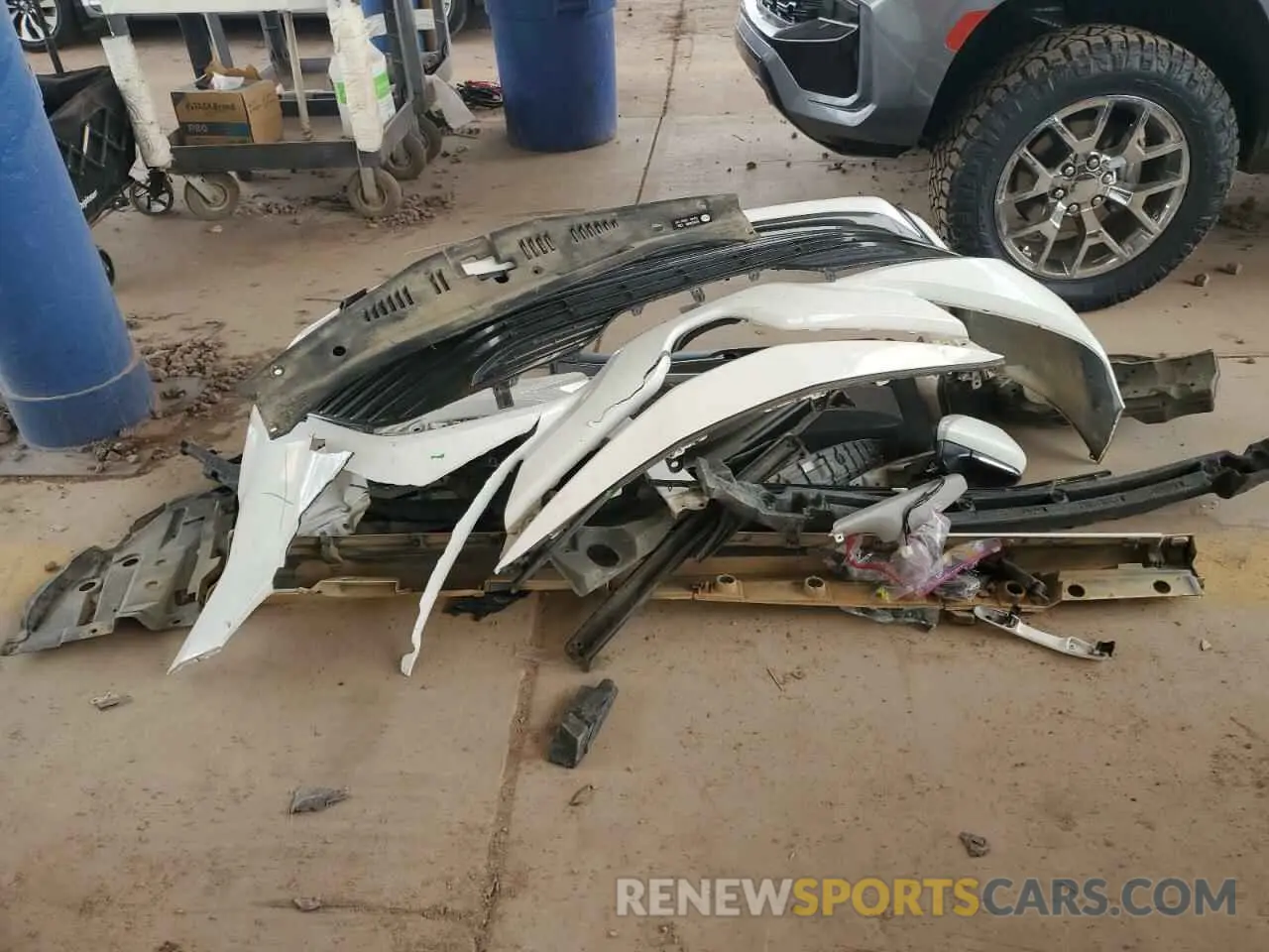 12 Photograph of a damaged car 4T1C11BK2LU005899 TOYOTA CAMRY 2020