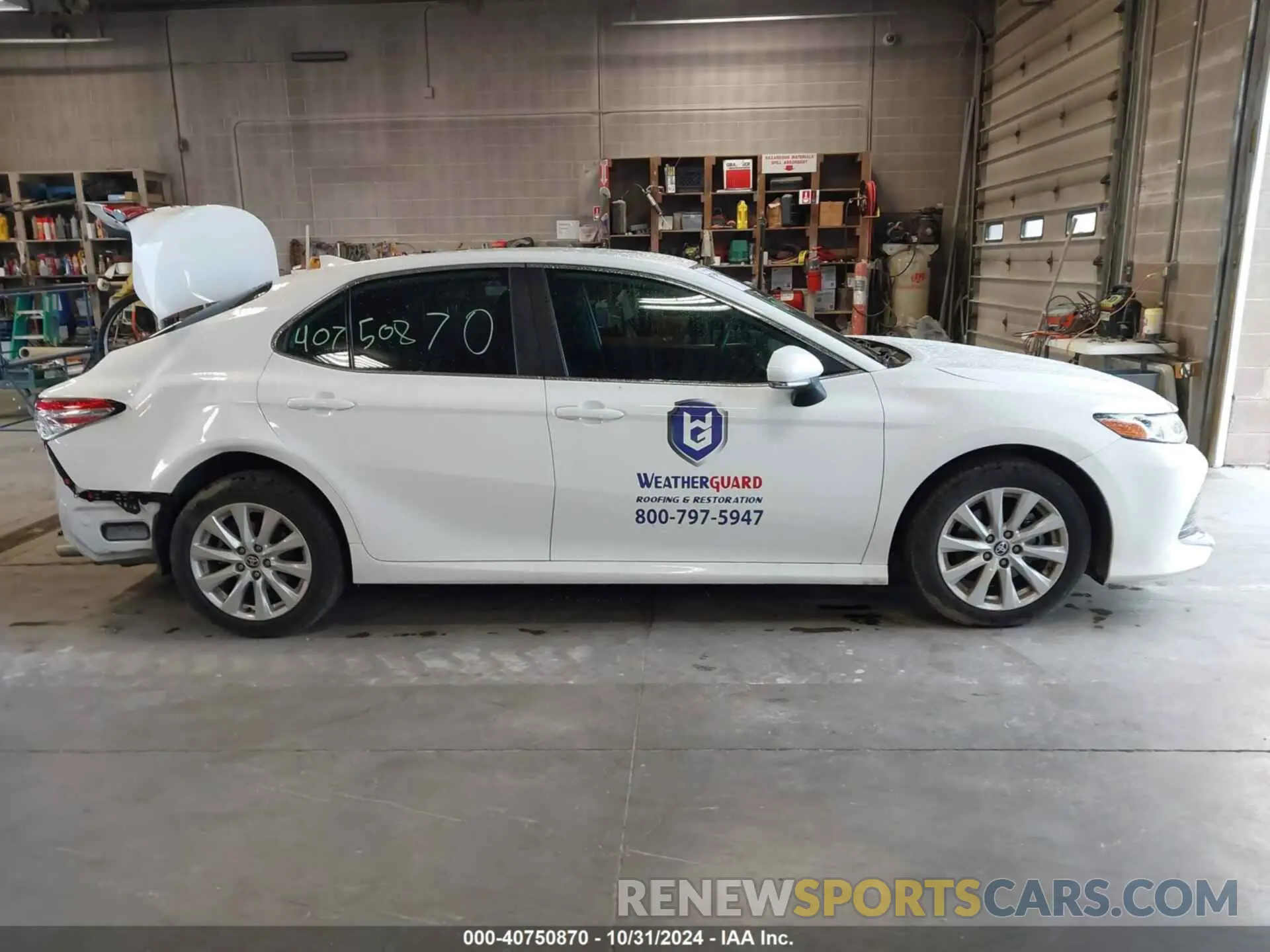 13 Photograph of a damaged car 4T1C11BK2LU013095 TOYOTA CAMRY 2020