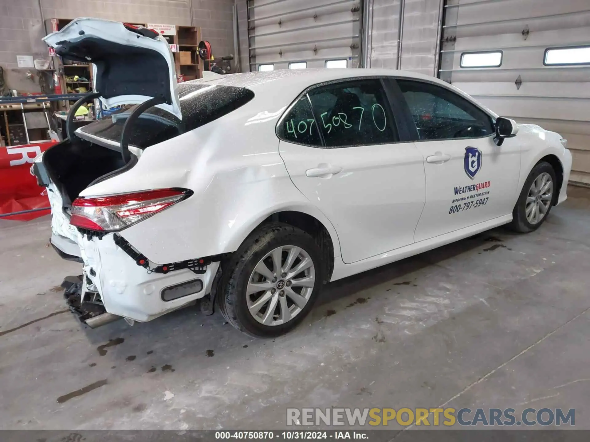 4 Photograph of a damaged car 4T1C11BK2LU013095 TOYOTA CAMRY 2020