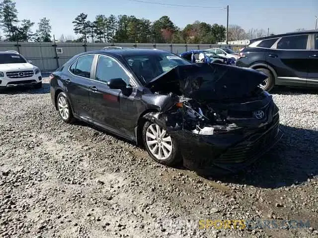 13 Photograph of a damaged car 4T1C11BK2LU019480 TOYOTA CAMRY 2020