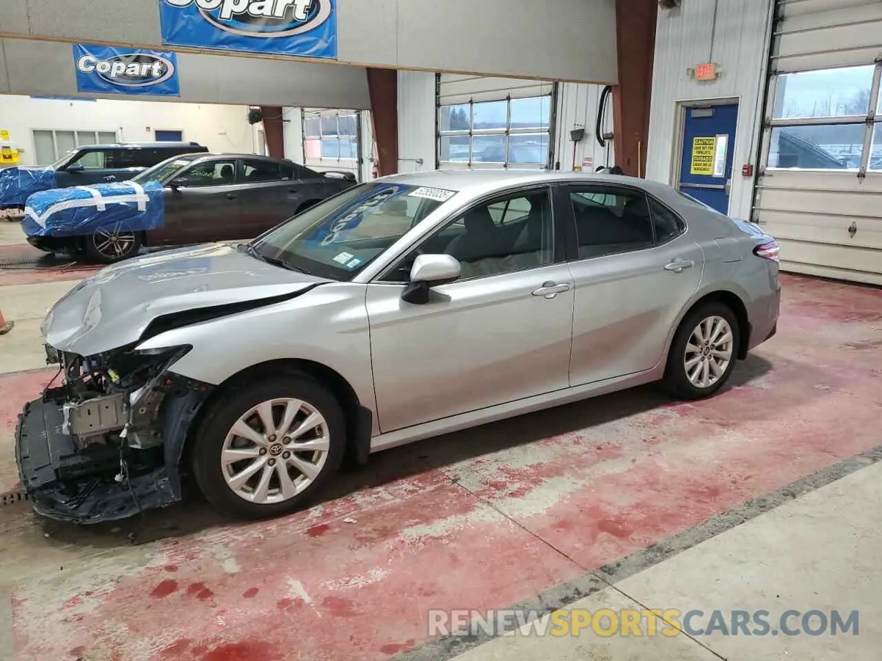 1 Photograph of a damaged car 4T1C11BK3LU004275 TOYOTA CAMRY 2020