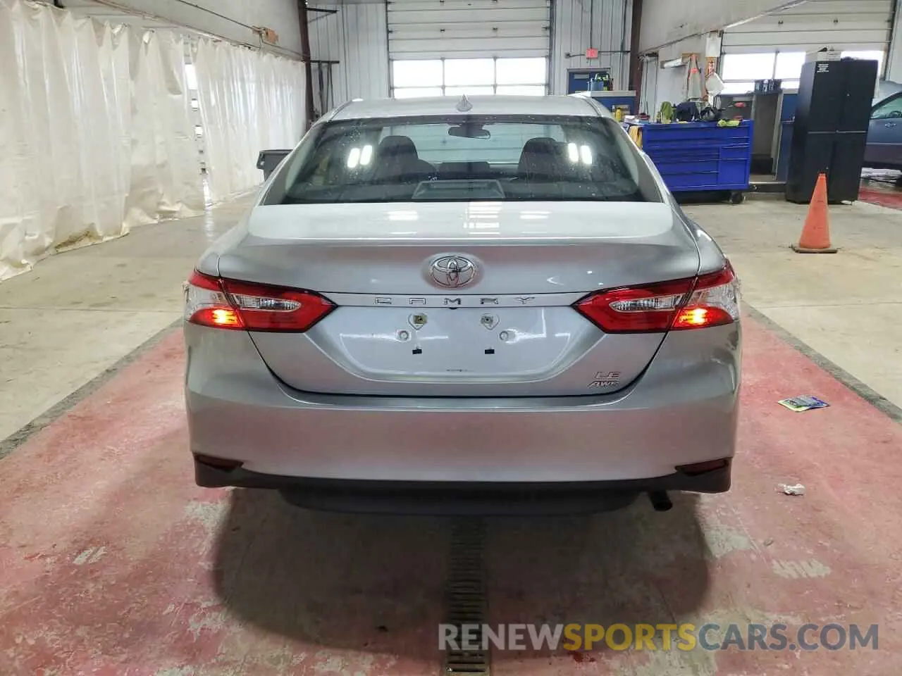 6 Photograph of a damaged car 4T1C11BK3LU004275 TOYOTA CAMRY 2020