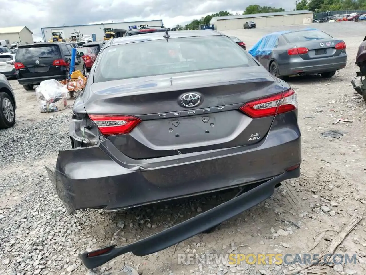 6 Photograph of a damaged car 4T1C11BK3LU015115 TOYOTA CAMRY 2020