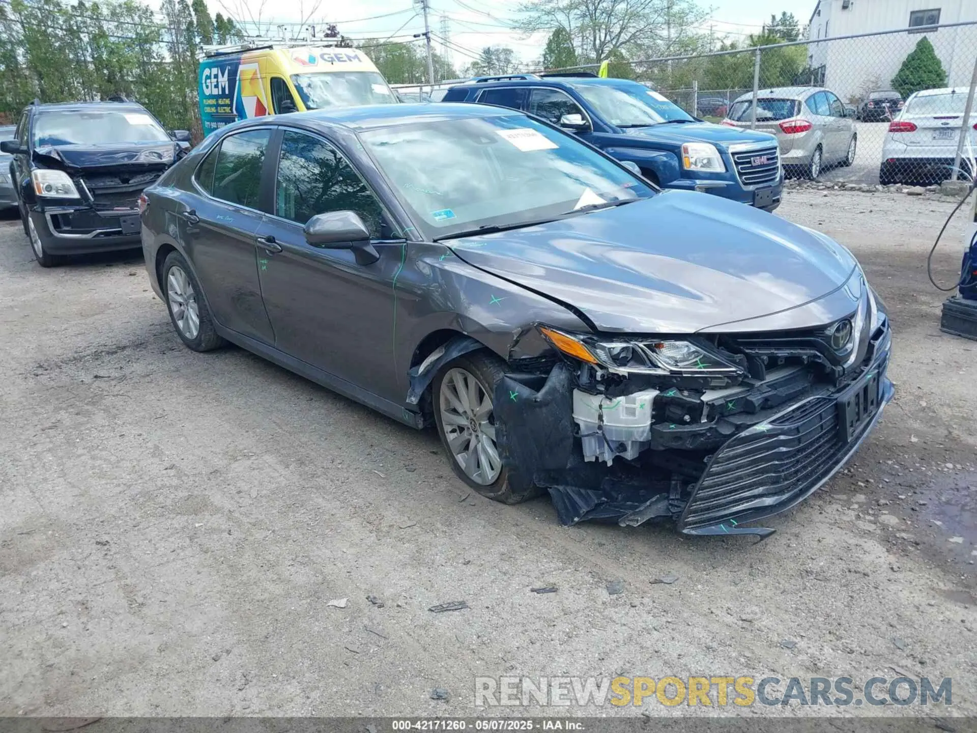 1 Photograph of a damaged car 4T1C11BK4LU006259 TOYOTA CAMRY 2020