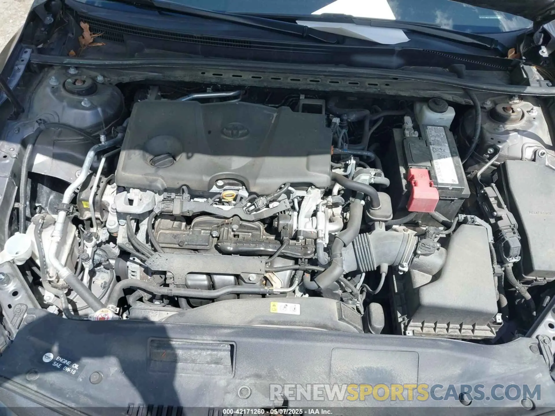 10 Photograph of a damaged car 4T1C11BK4LU006259 TOYOTA CAMRY 2020