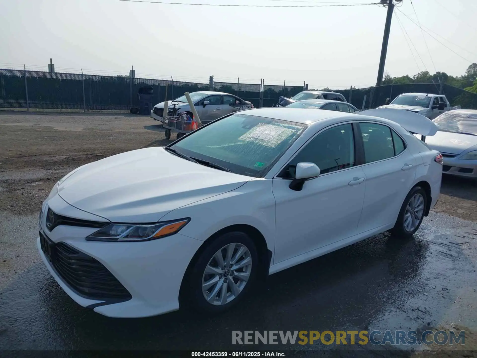 2 Photograph of a damaged car 4T1C11BK4LU010585 TOYOTA CAMRY 2020