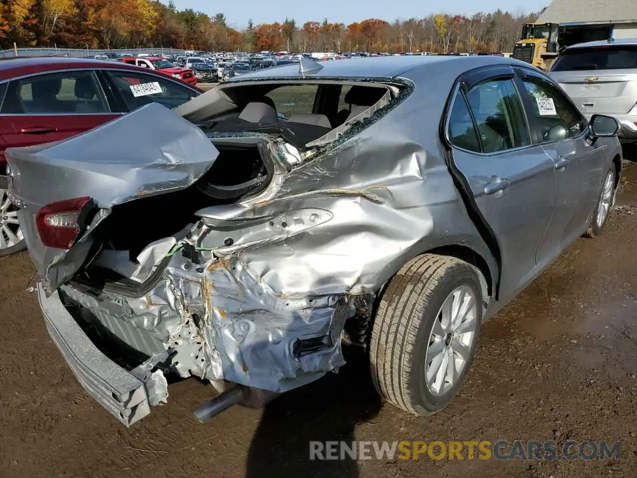 4 Photograph of a damaged car 4T1C11BK5LU014306 TOYOTA CAMRY 2020