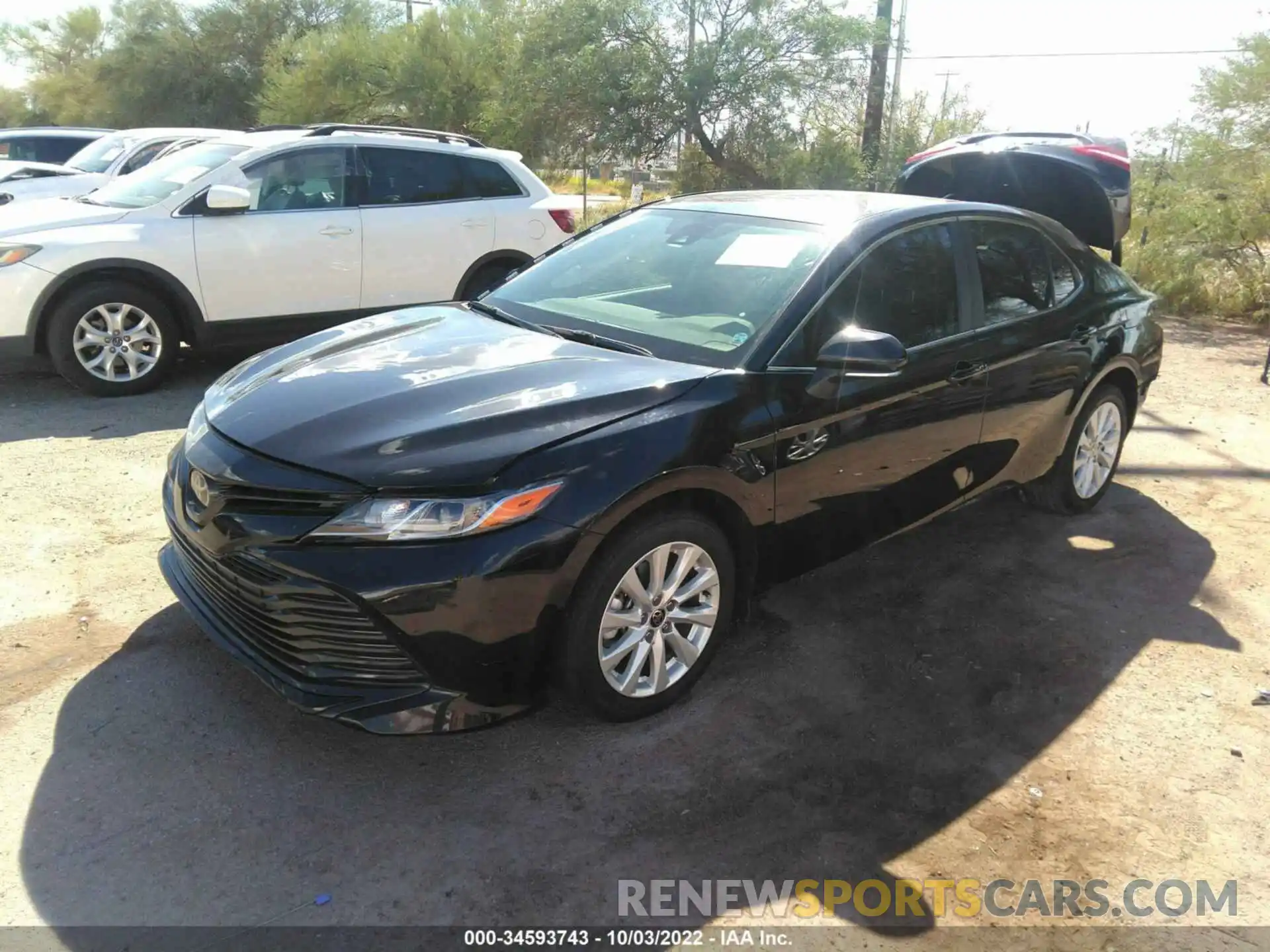 2 Photograph of a damaged car 4T1C11BK5LU016962 TOYOTA CAMRY 2020