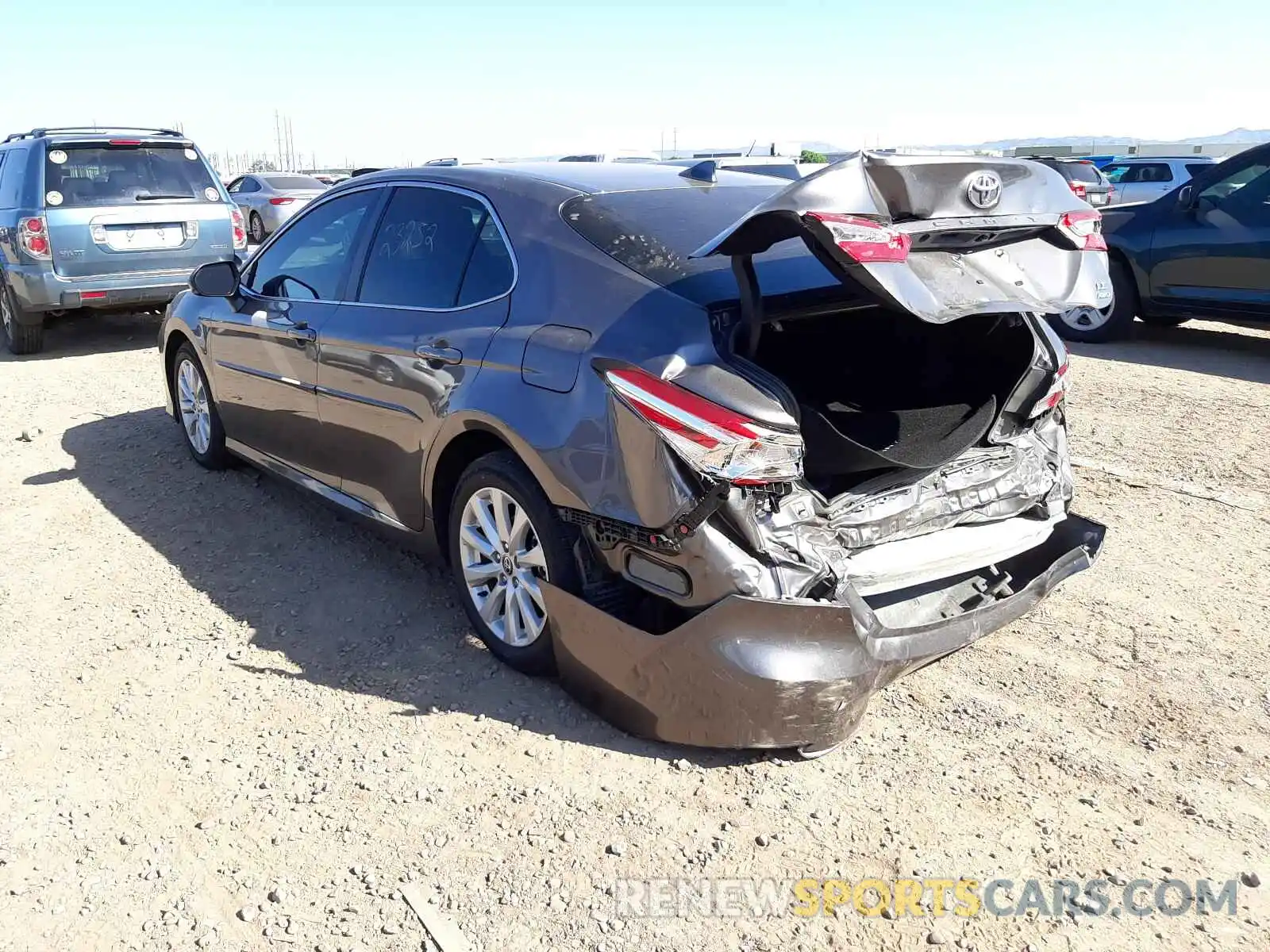 3 Photograph of a damaged car 4T1C11BK6LU003394 TOYOTA CAMRY 2020