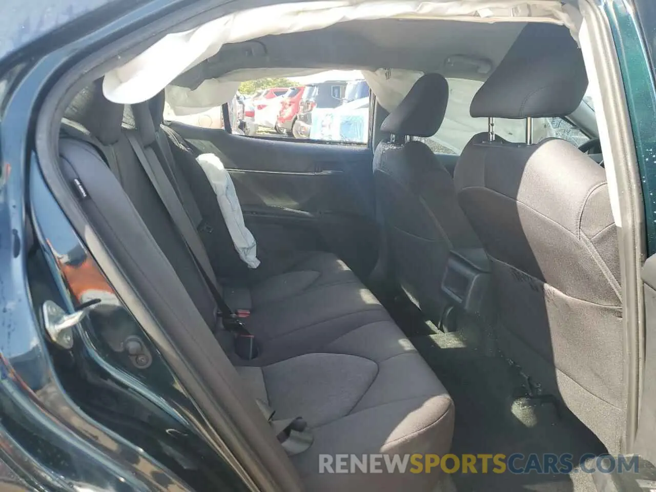 10 Photograph of a damaged car 4T1C11BK6LU010085 TOYOTA CAMRY 2020