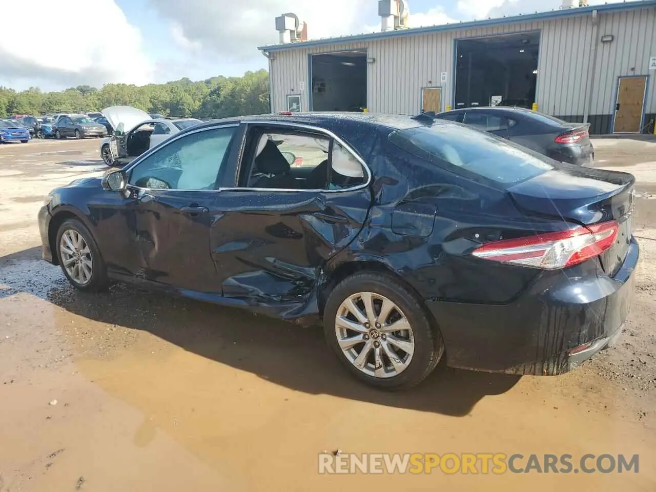 2 Photograph of a damaged car 4T1C11BK6LU010085 TOYOTA CAMRY 2020