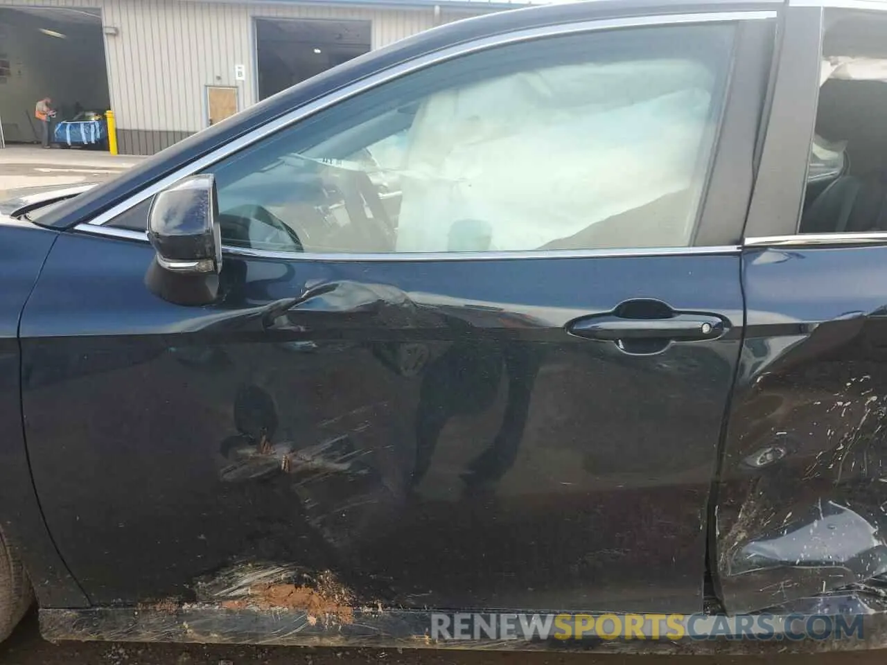 7 Photograph of a damaged car 4T1C11BK6LU010085 TOYOTA CAMRY 2020