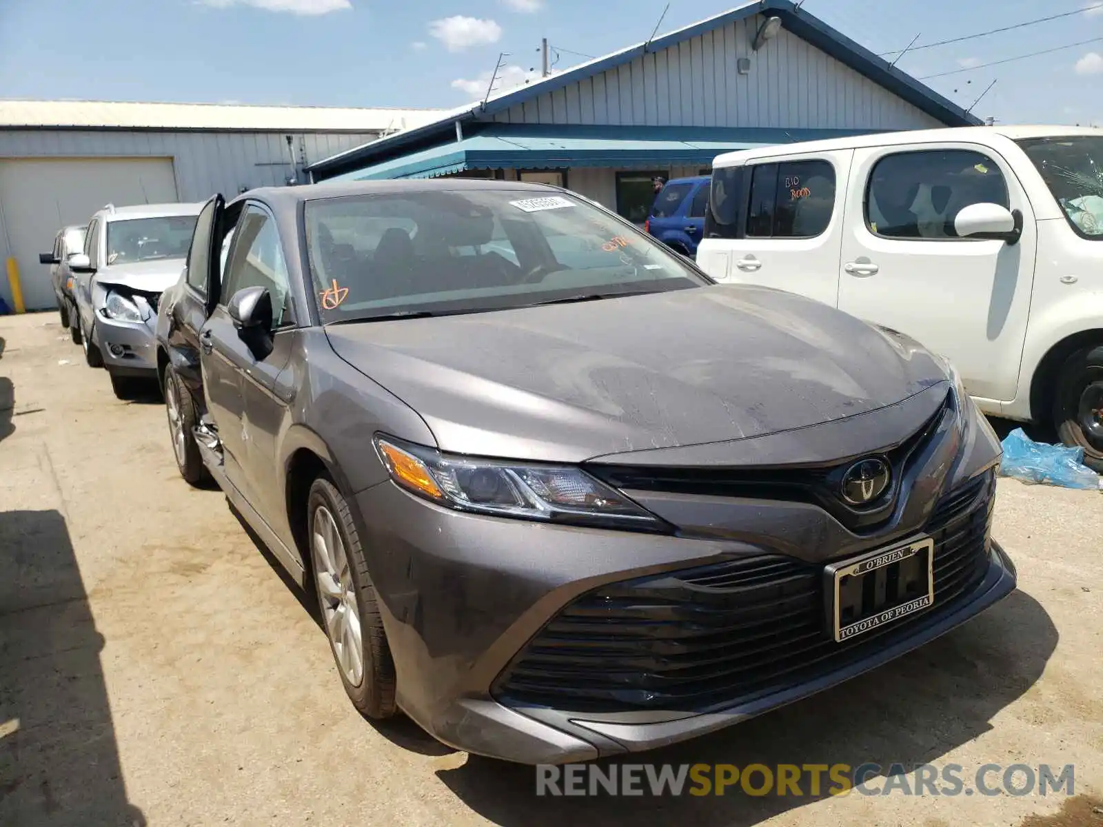 1 Photograph of a damaged car 4T1C11BK7LU007762 TOYOTA CAMRY 2020